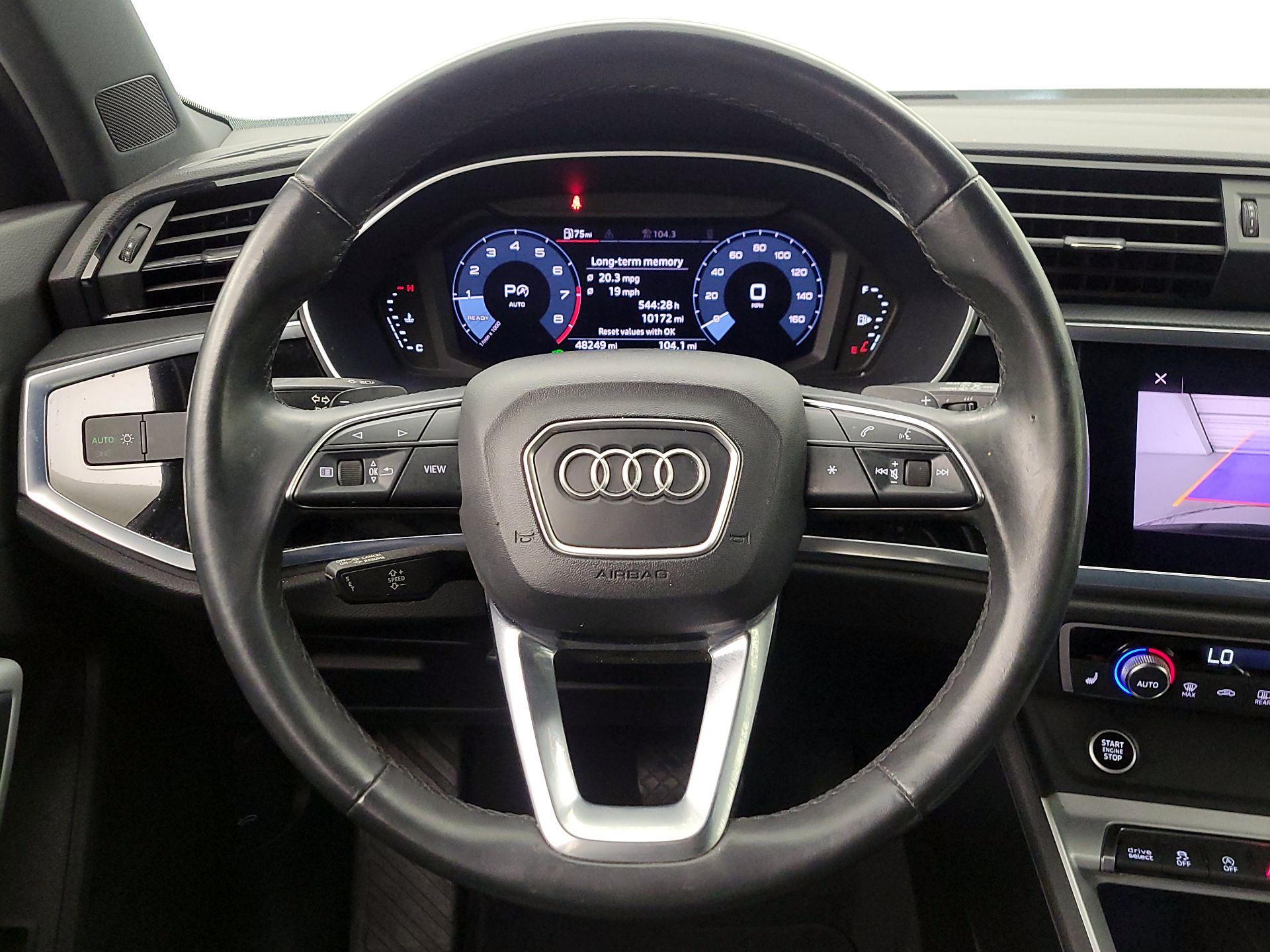 Thumbnail: 2021 Audi Q3 - 10