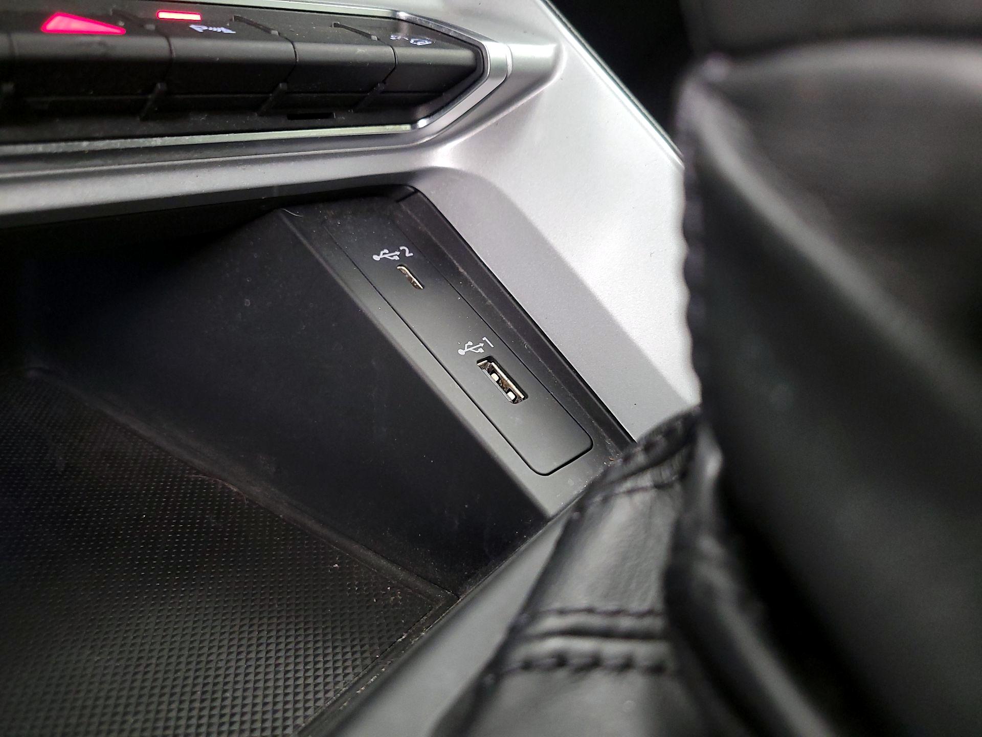 Thumbnail: 2021 Audi Q3 - 18