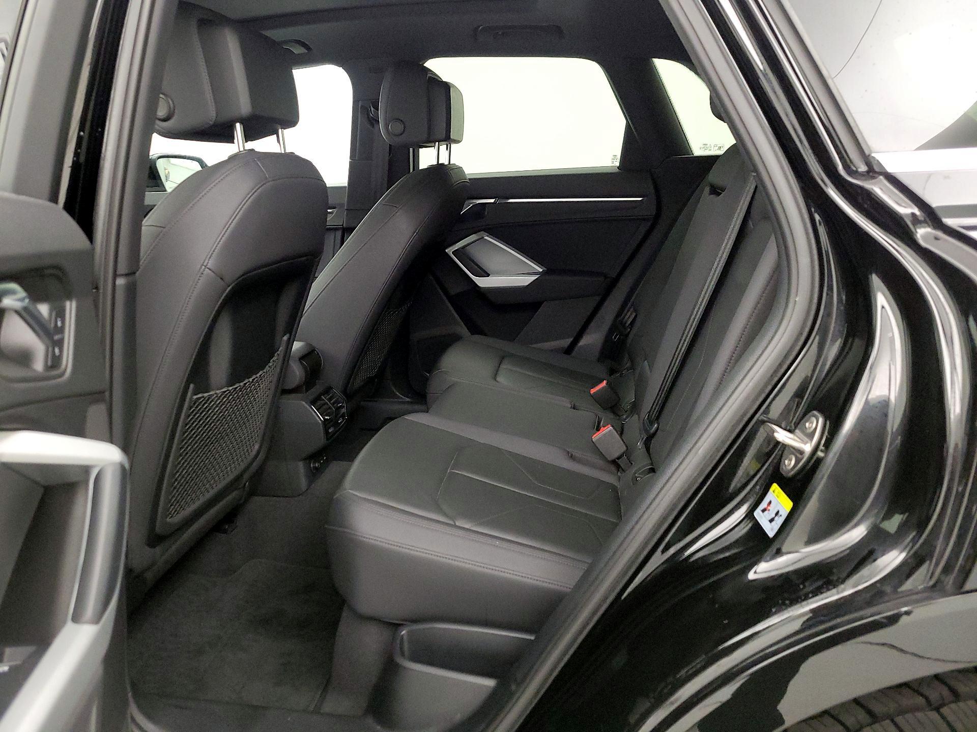 Thumbnail: 2021 Audi Q3 - 20