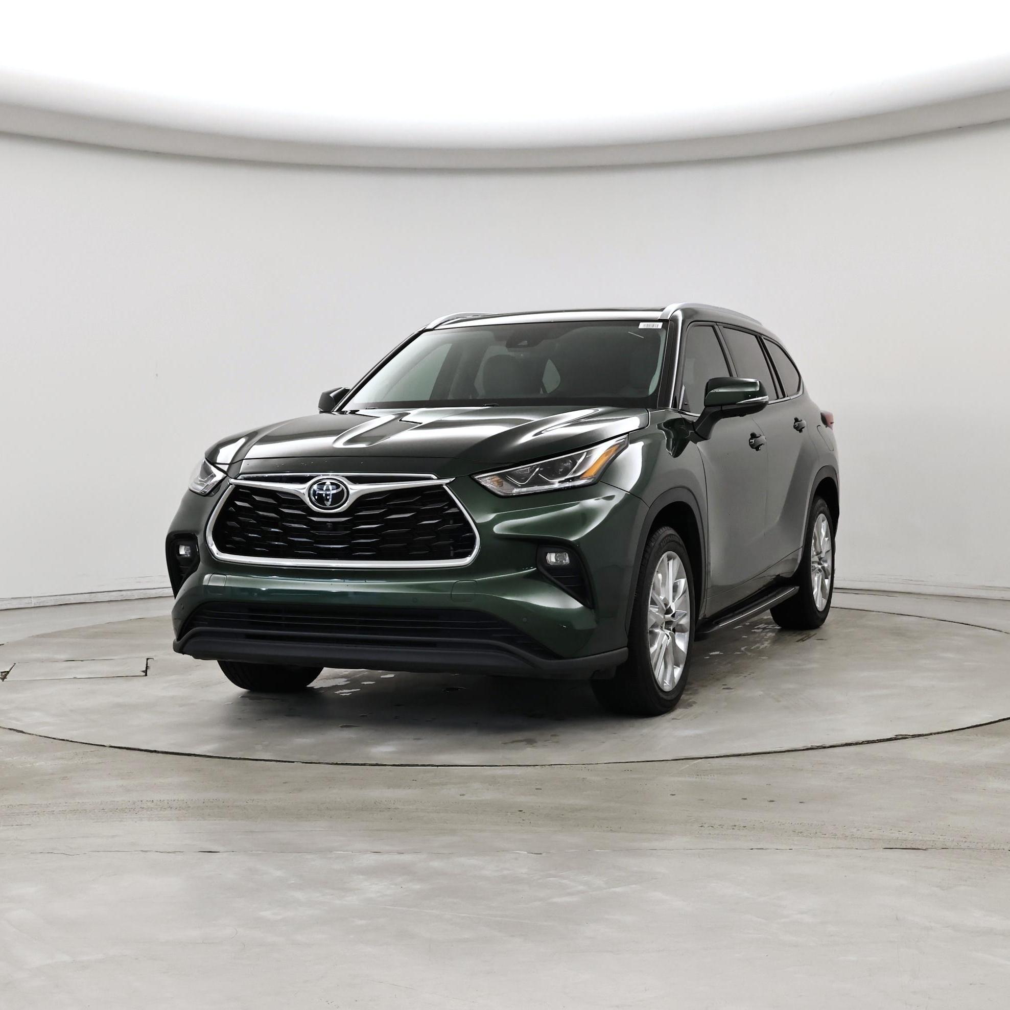 Thumbnail: 2023 Toyota Highlander - 4