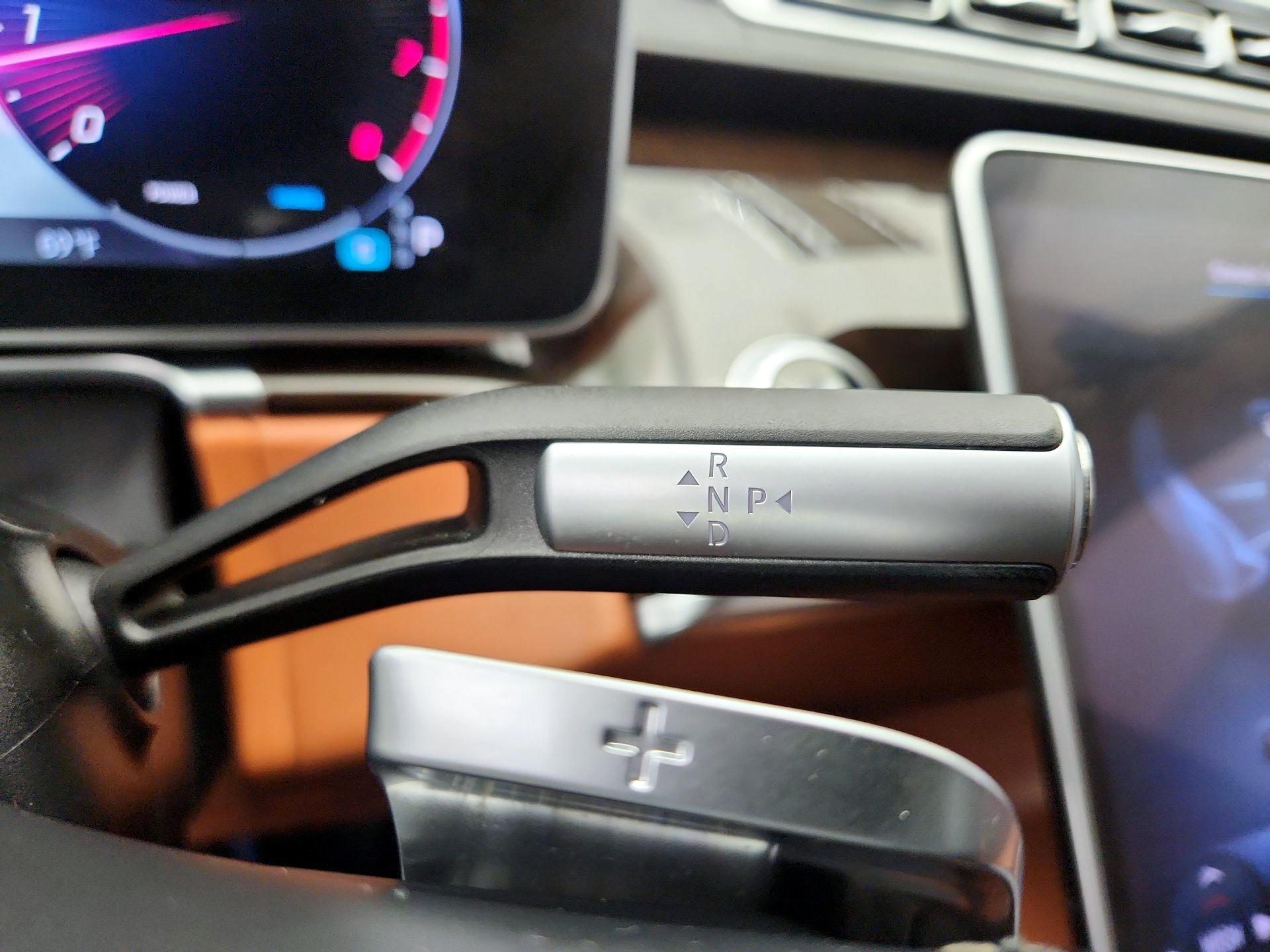 Thumbnail: 2021 Mercedes-Benz S-Class - 18