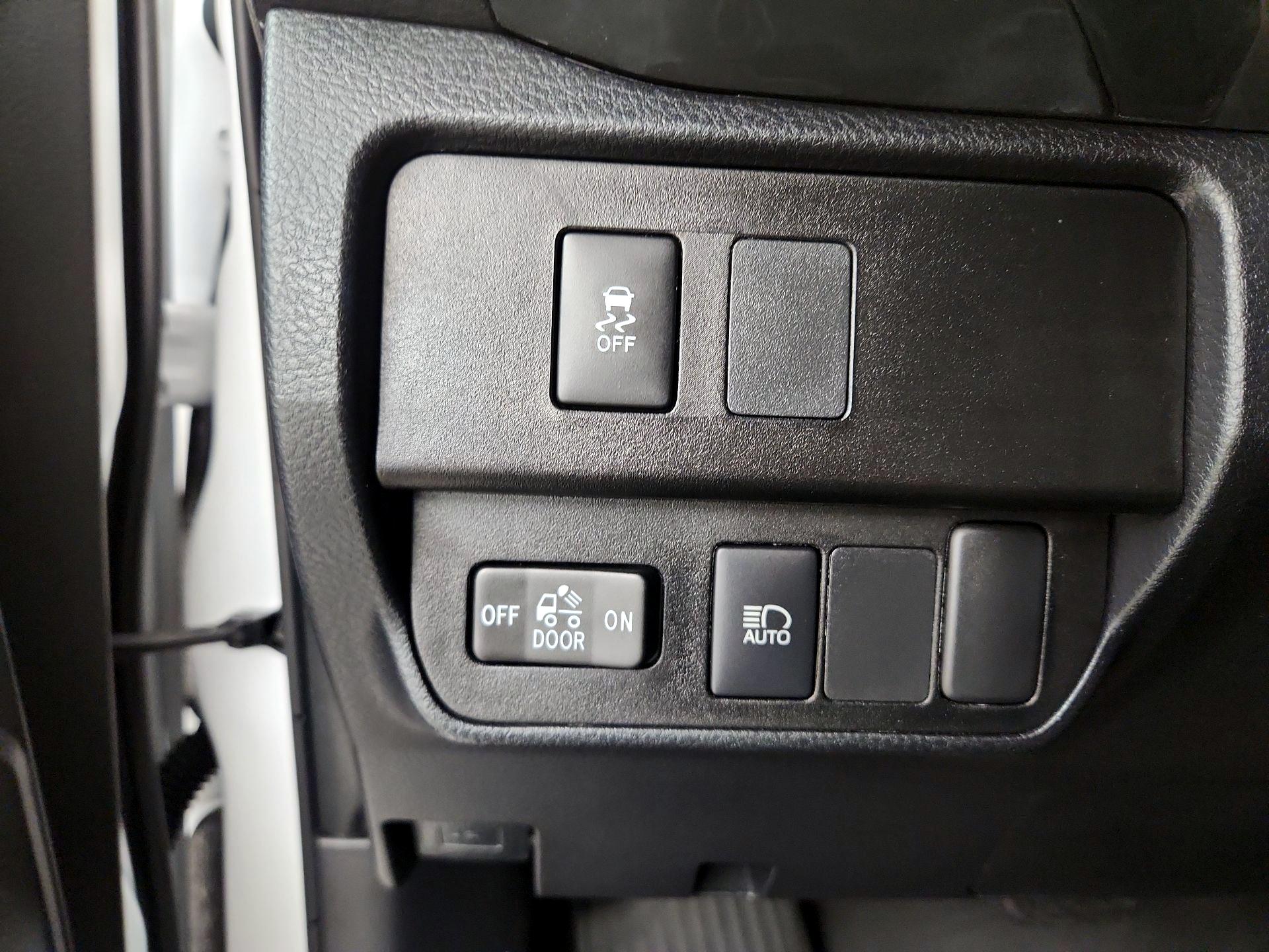 Thumbnail: 2023 Toyota Tacoma - 13