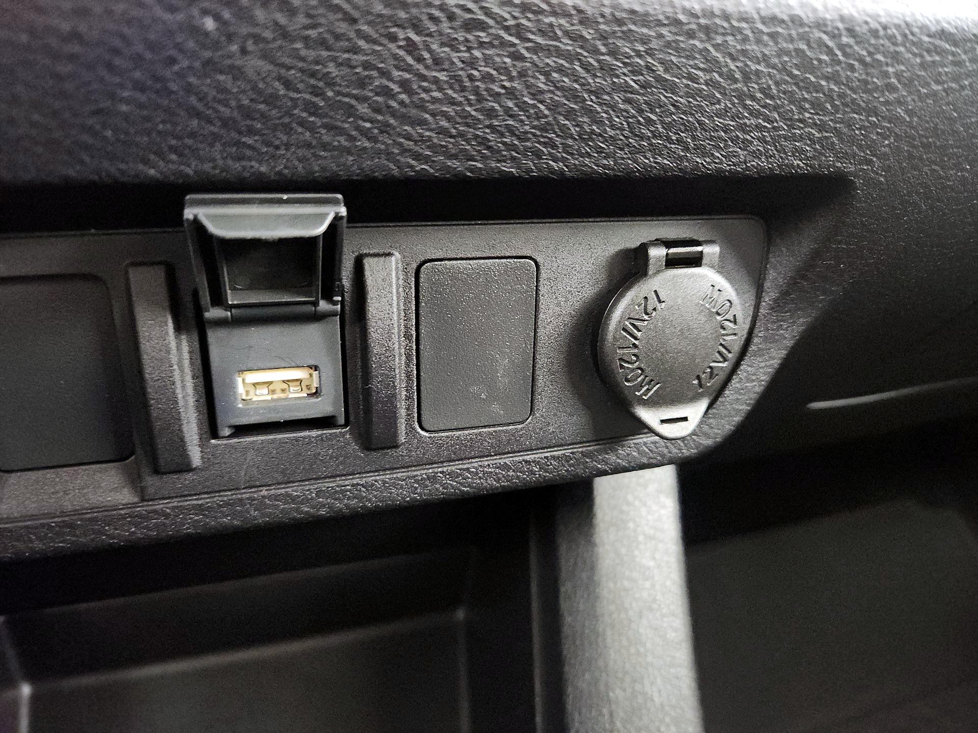 Thumbnail: 2023 Toyota Tacoma - 18