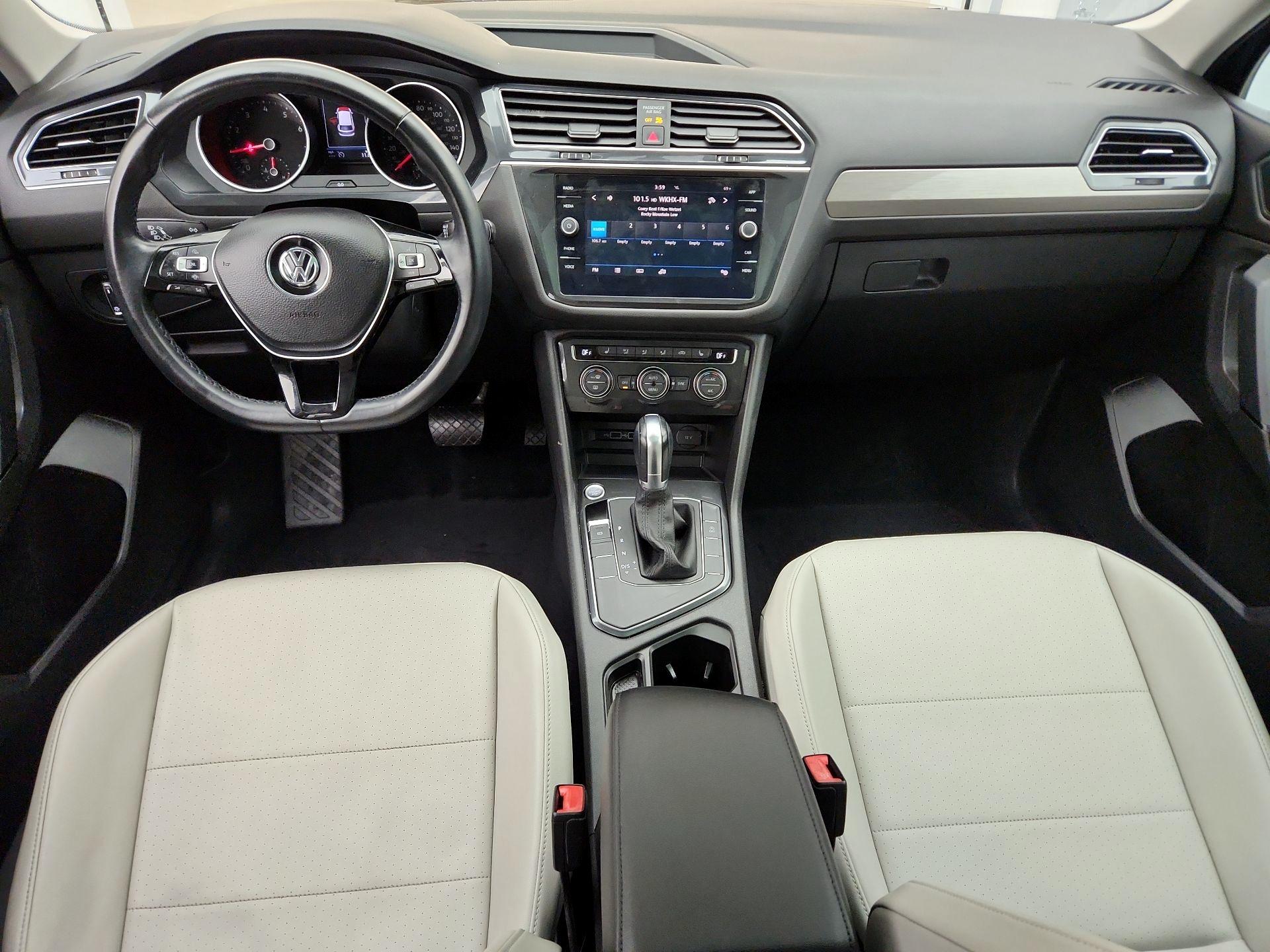 Thumbnail: 2019 Volkswagen Tiguan - 9