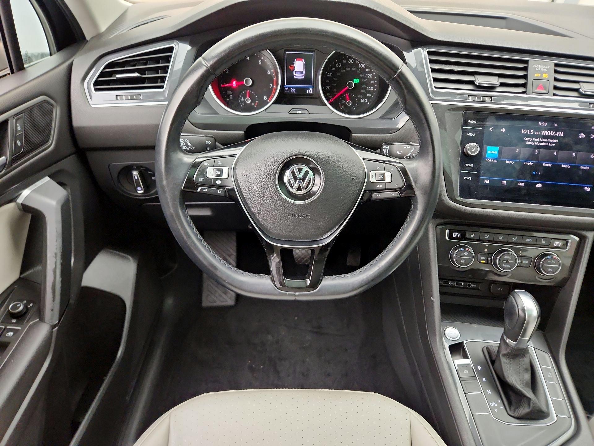 Thumbnail: 2019 Volkswagen Tiguan - 10