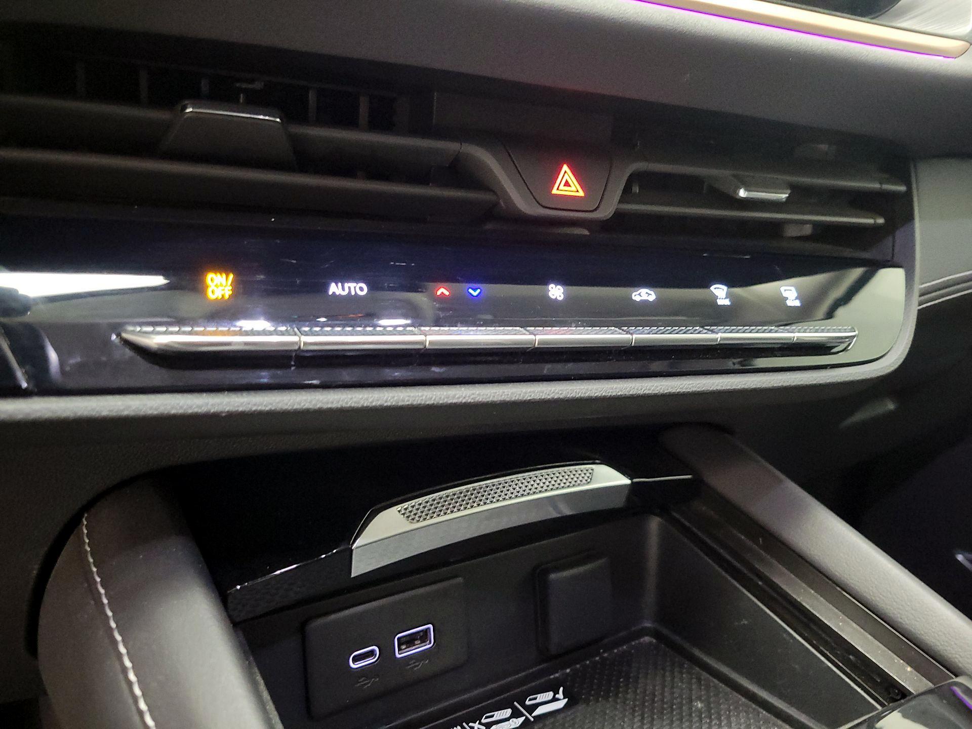 Thumbnail: 2025 Buick Envision - 17