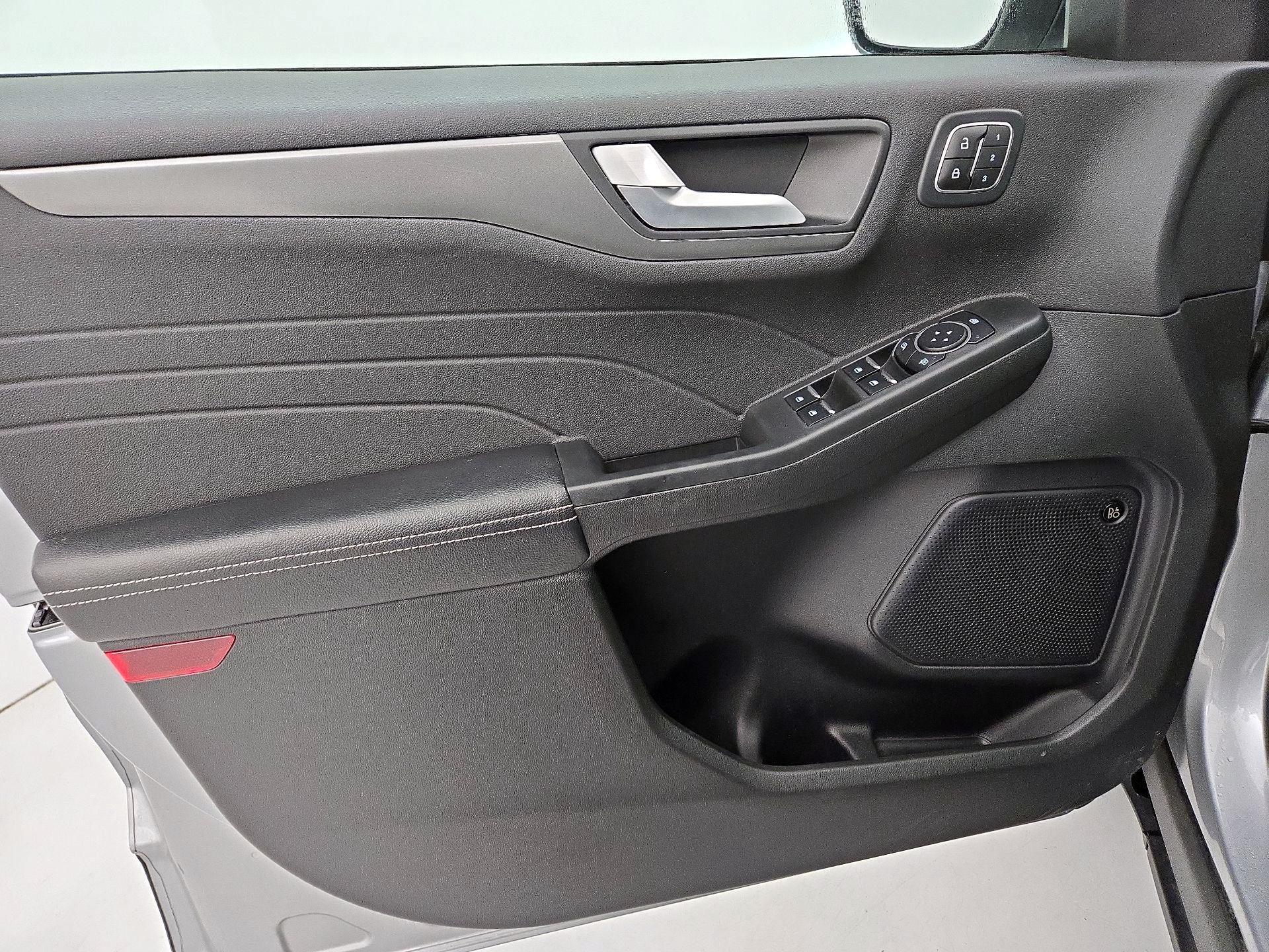 Thumbnail: 2023 Ford Escape - 12