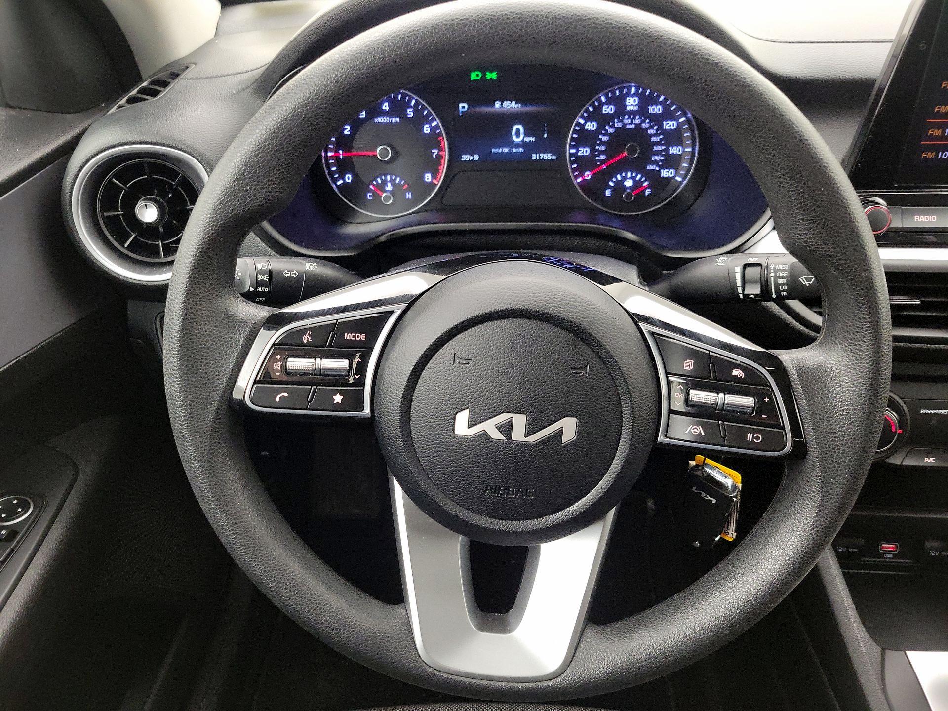 Thumbnail: 2023 Kia Forte - 10