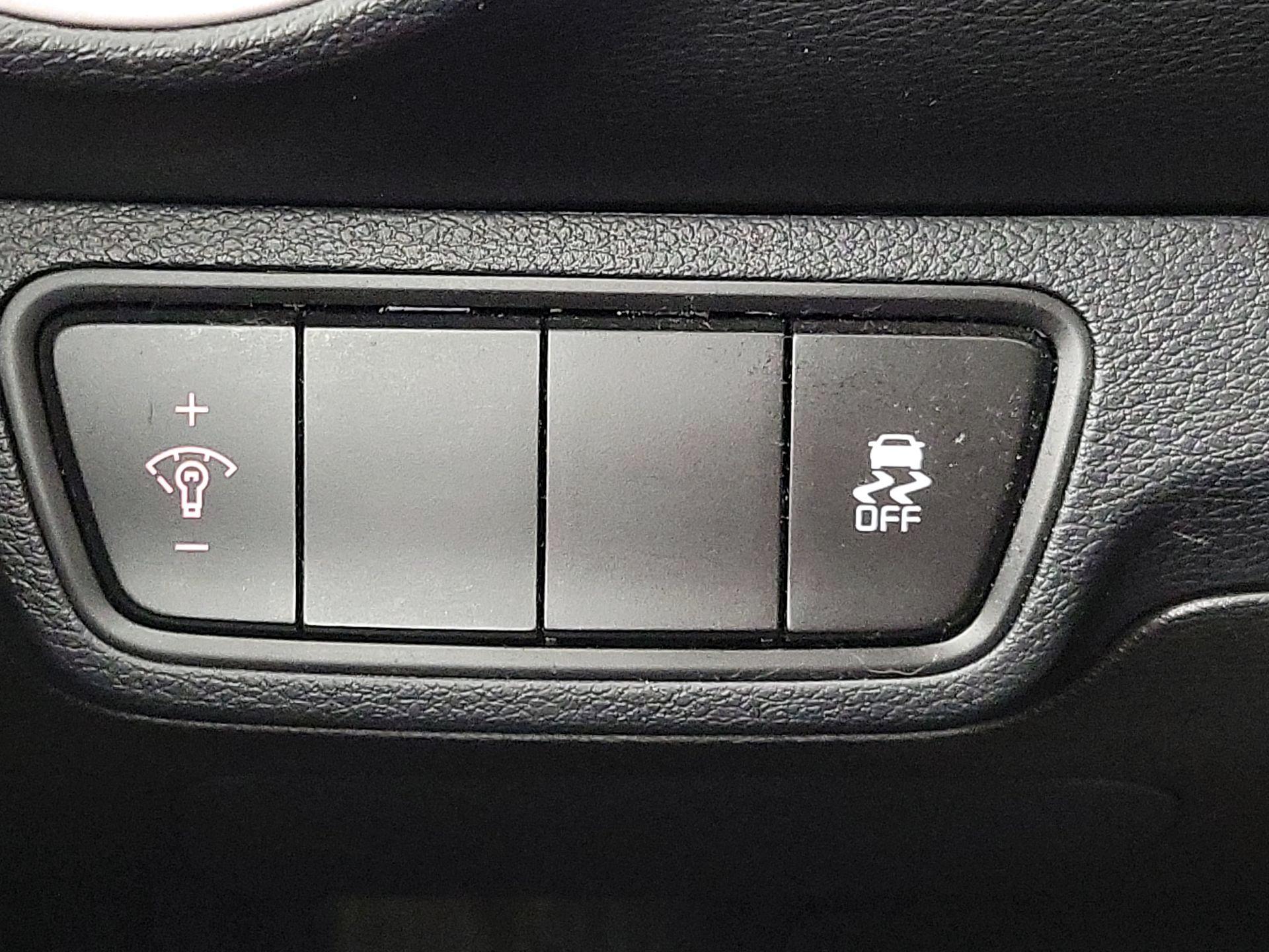 Thumbnail: 2023 Kia Forte - 13