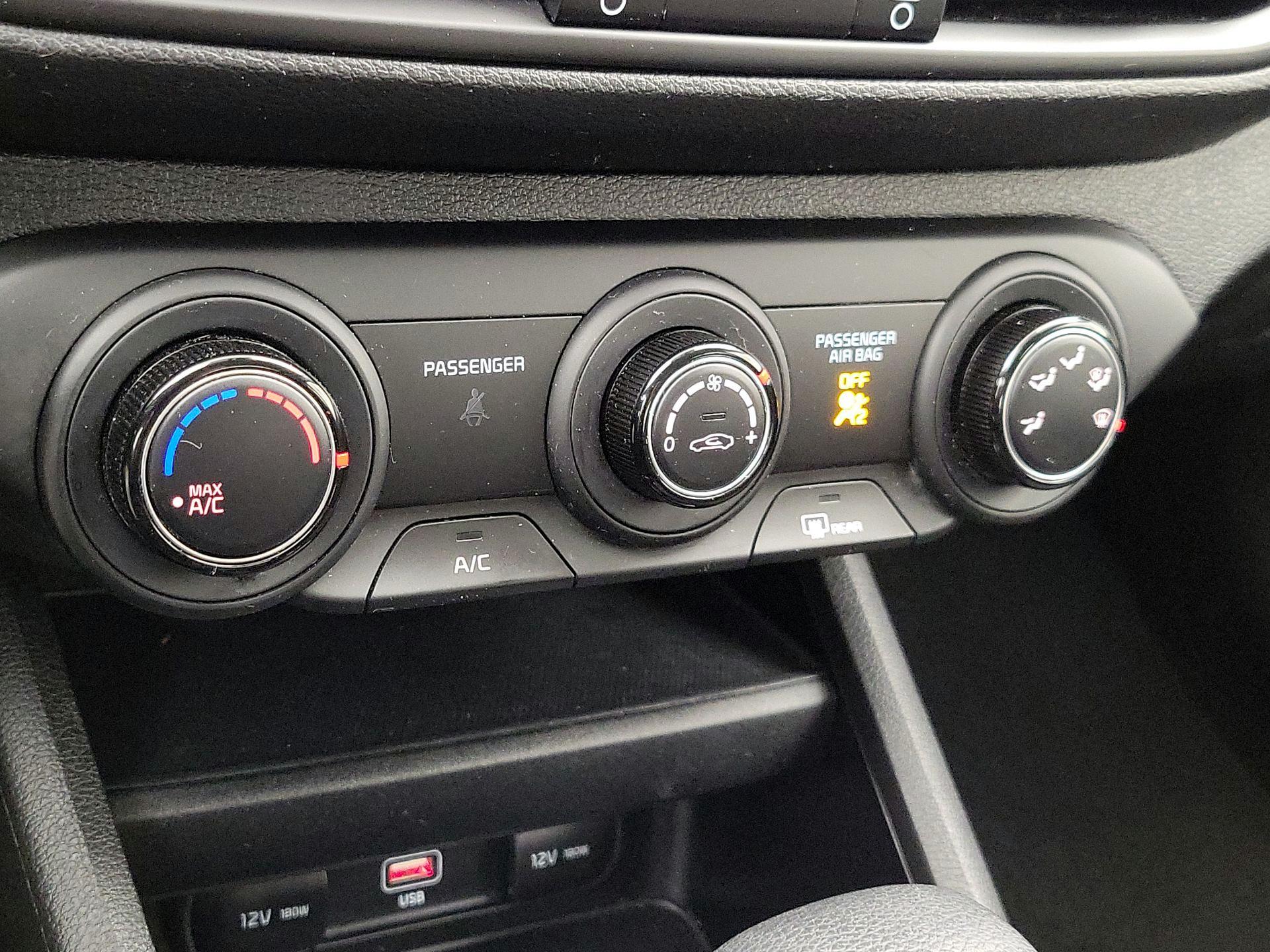 Thumbnail: 2023 Kia Forte - 16