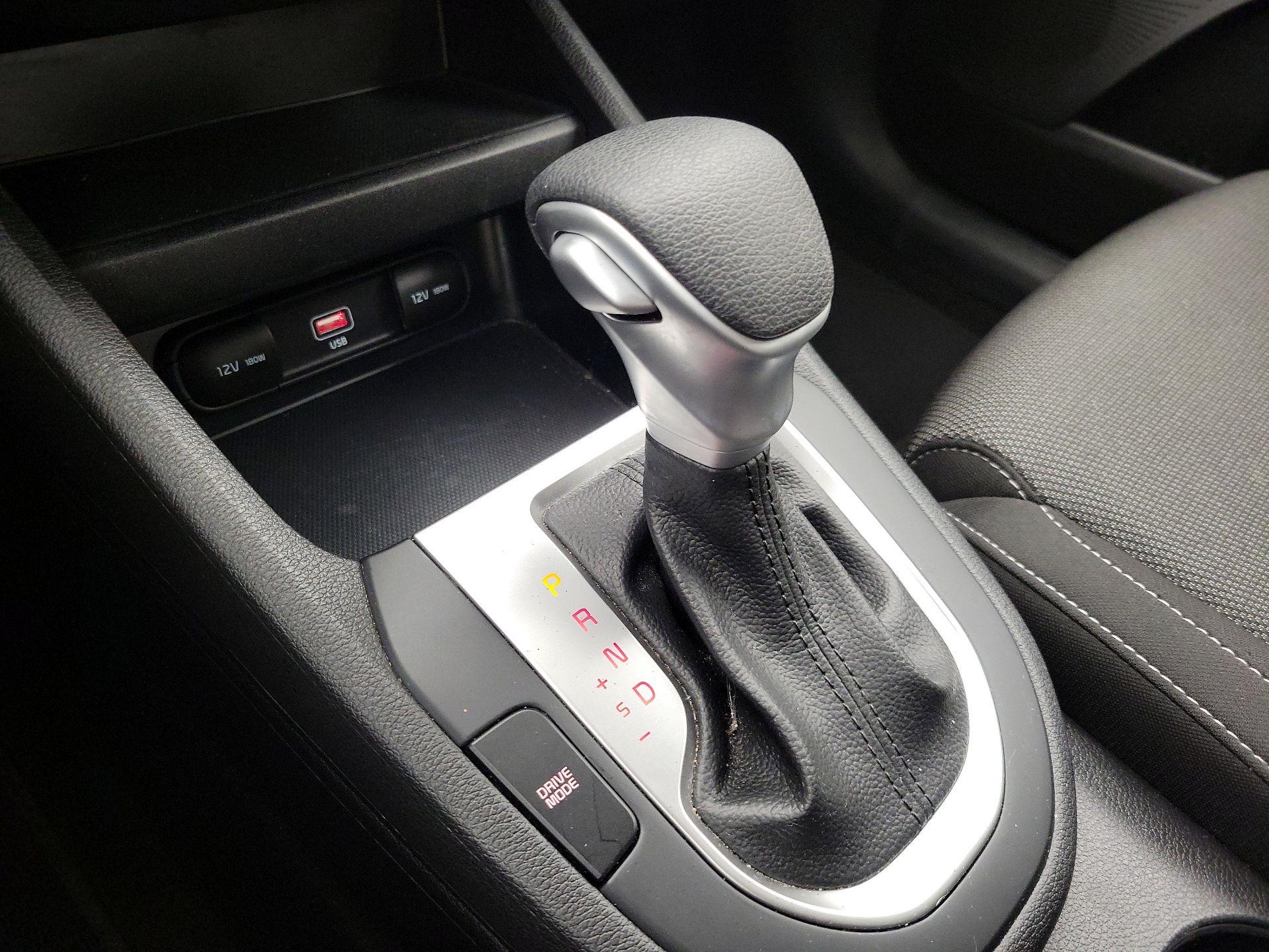 Thumbnail: 2023 Kia Forte - 17