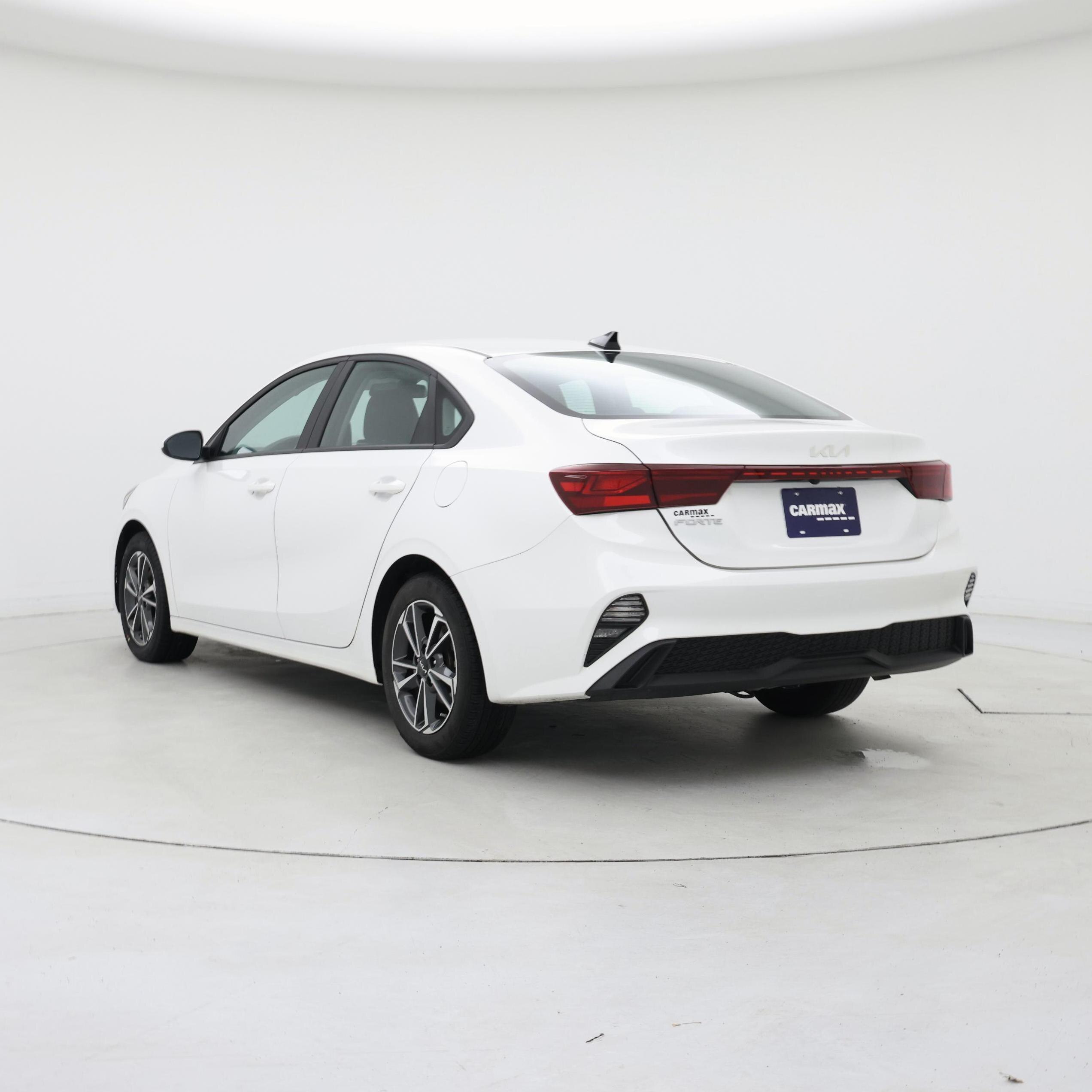 Thumbnail: 2023 Kia Forte - 2