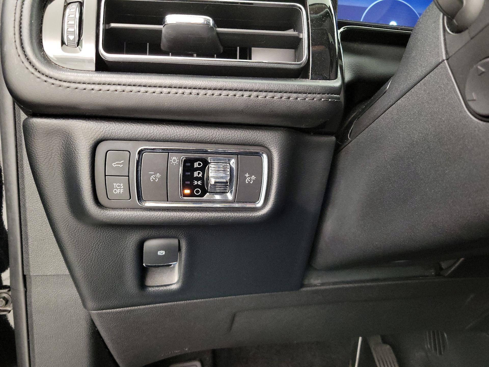 Thumbnail: 2021 Lincoln Nautilus - 13