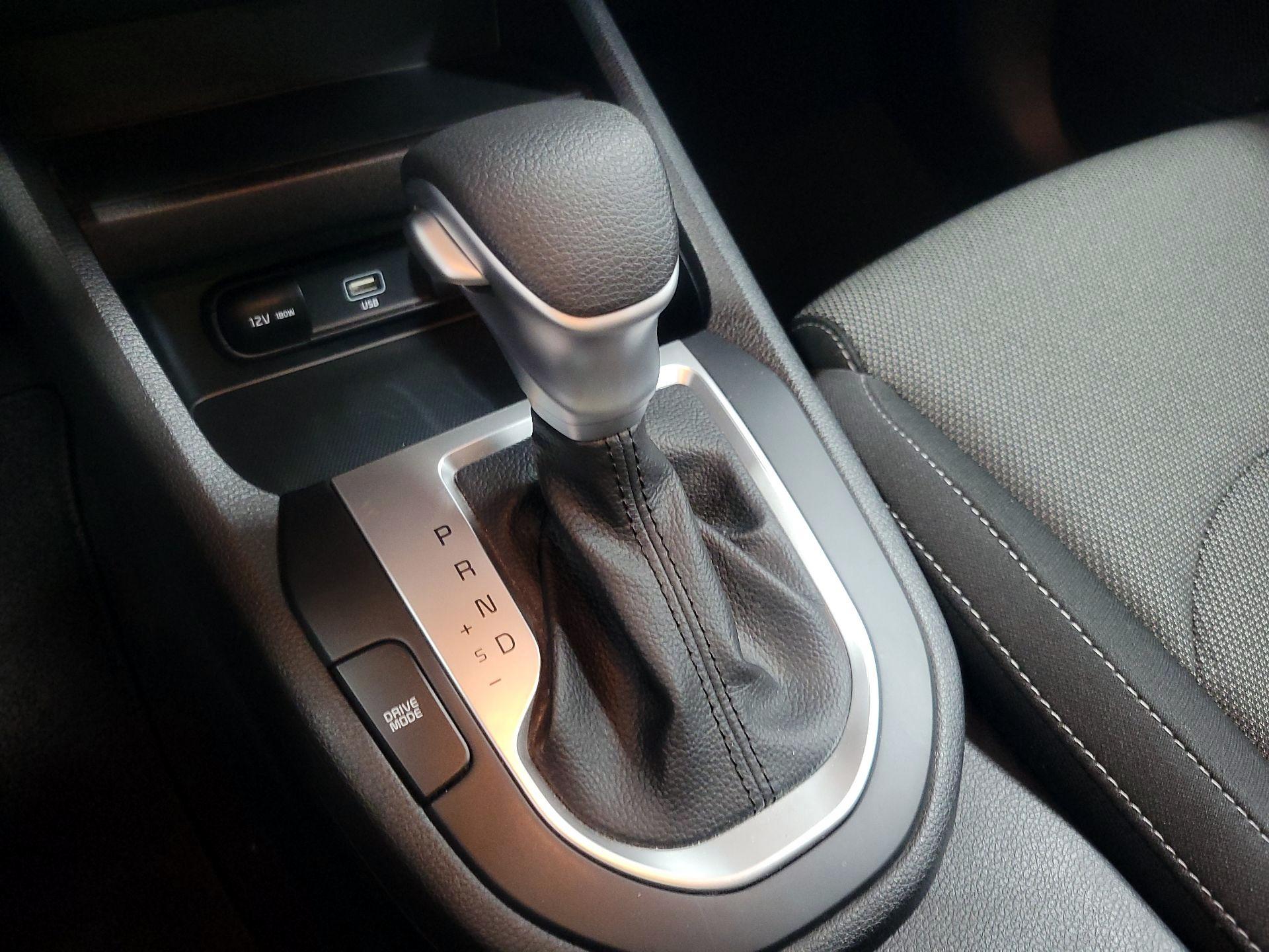 Thumbnail: 2023 Kia Forte - 17