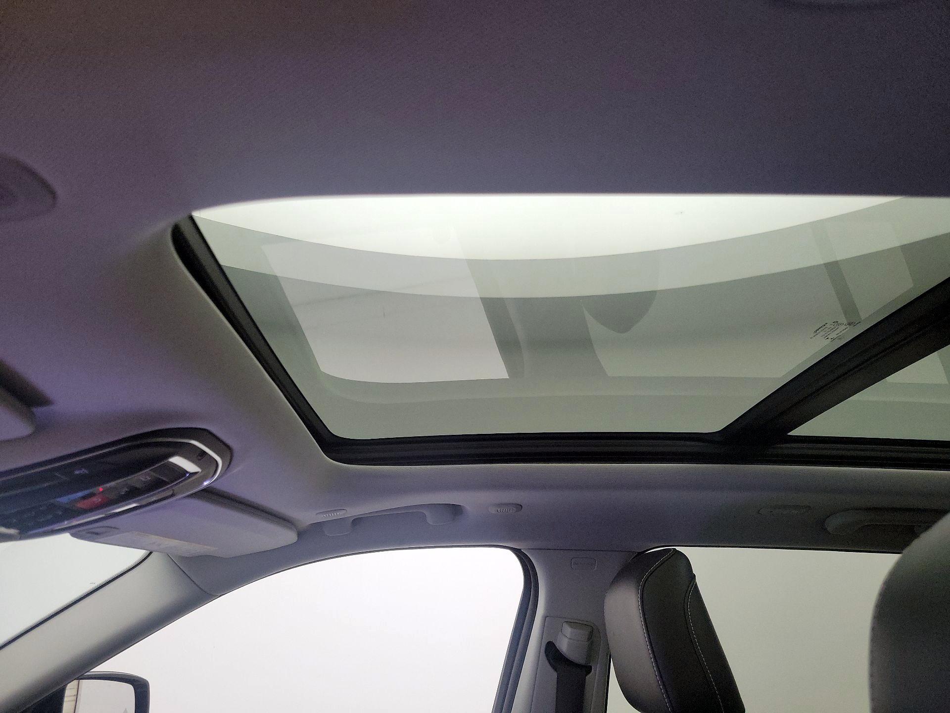 Thumbnail: 2022 Jeep Grand Cherokee - 18