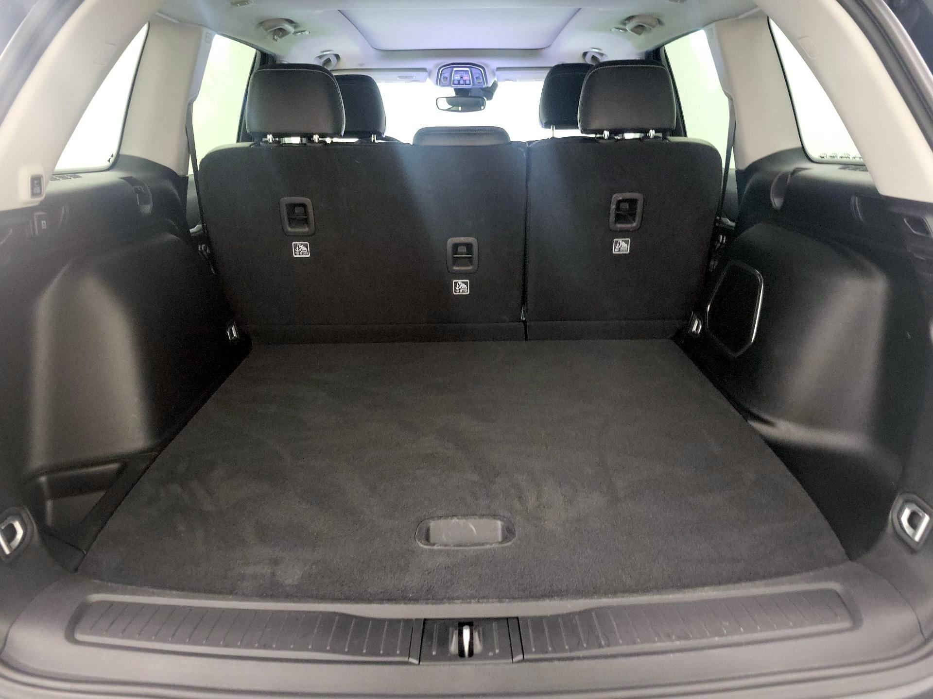 Thumbnail: 2022 Jeep Grand Cherokee - 20