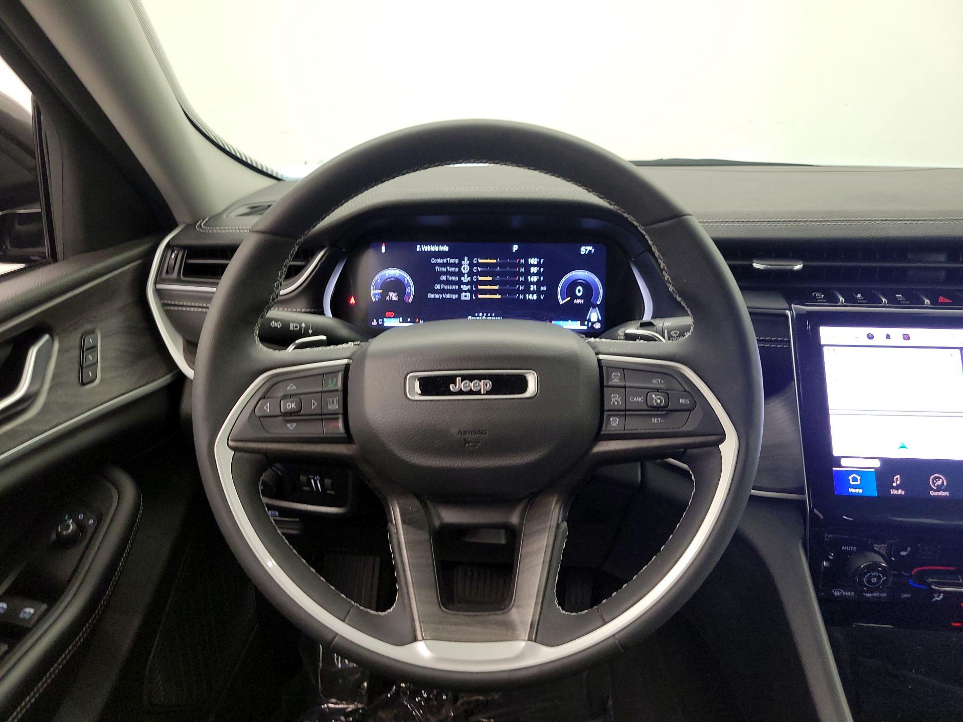 Thumbnail: 2023 Jeep Grand Cherokee - 10