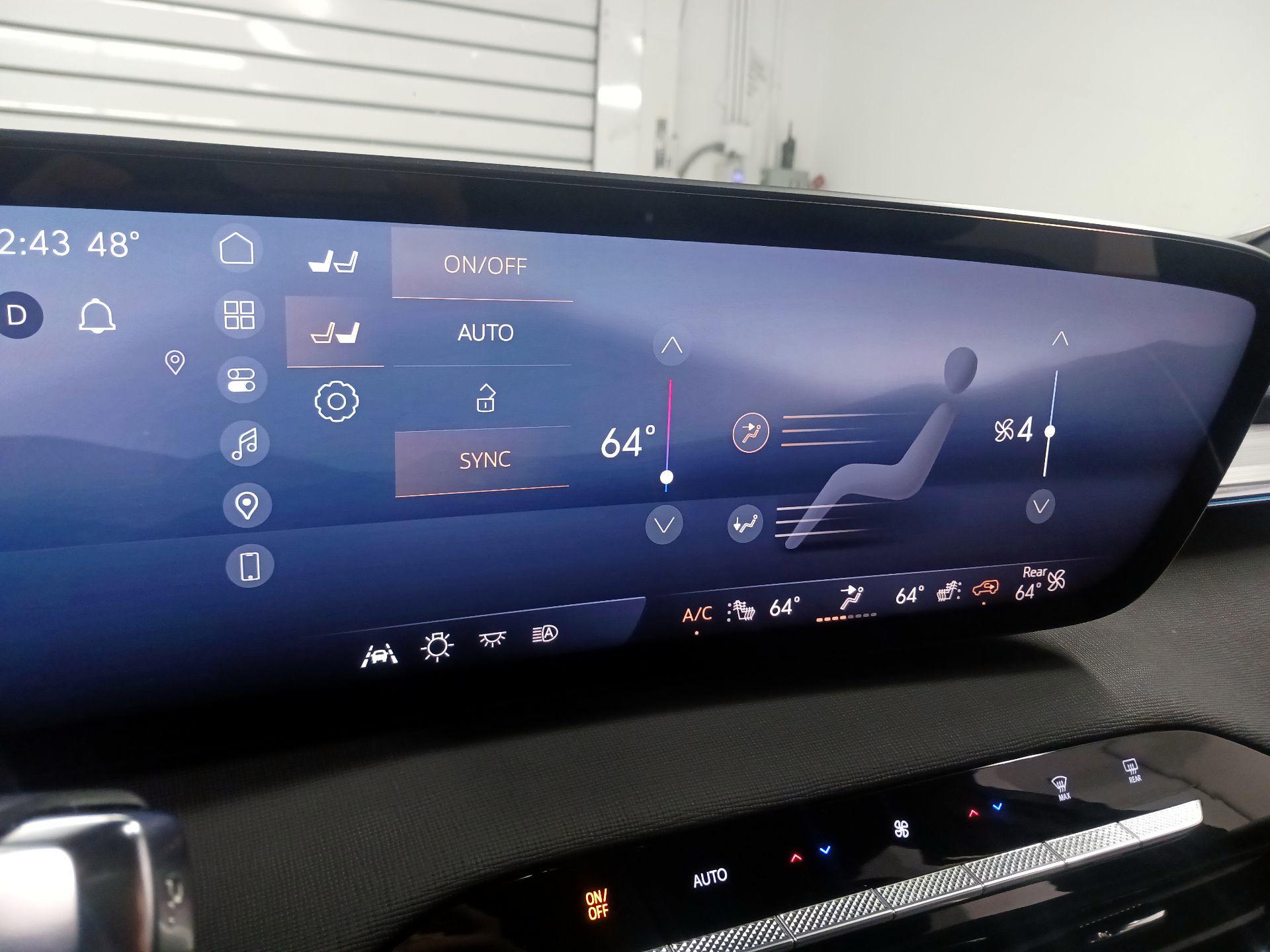 Thumbnail: 2025 Buick Enclave - 15