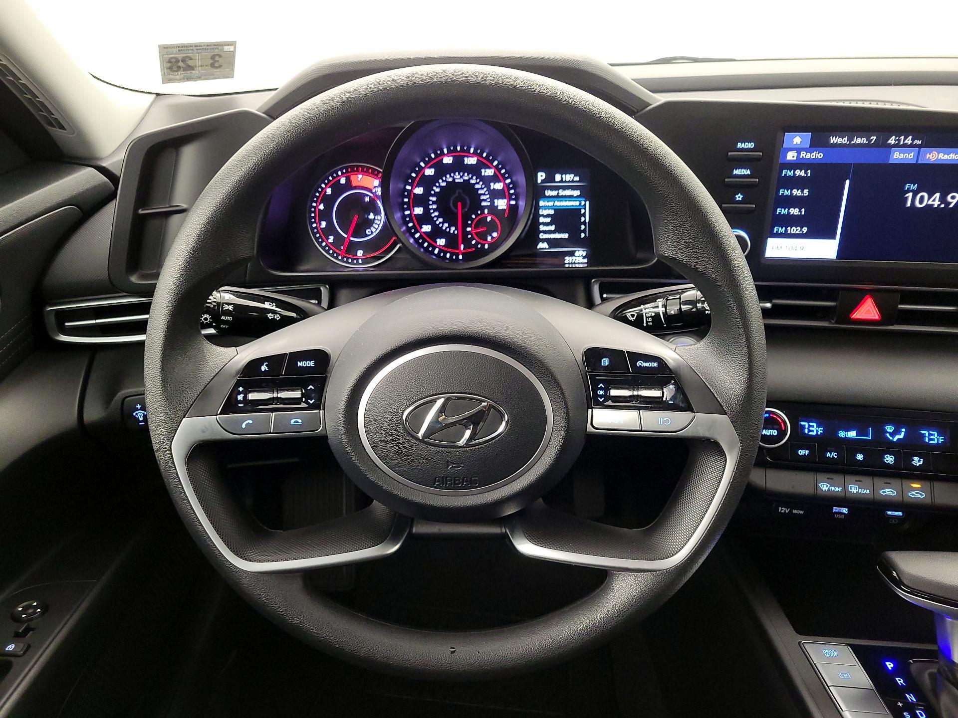 Thumbnail: 2023 Hyundai Elantra - 10