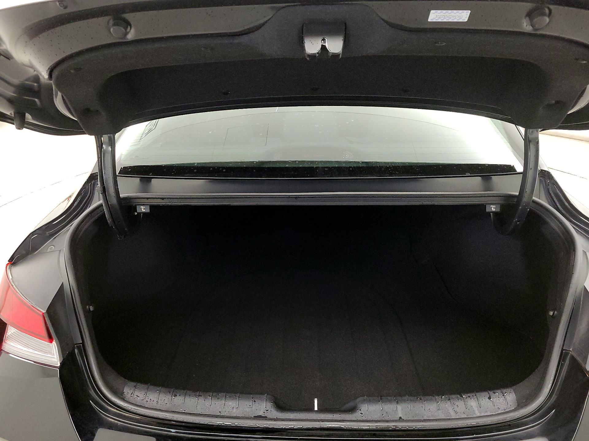 Thumbnail: 2023 Hyundai Elantra - 20