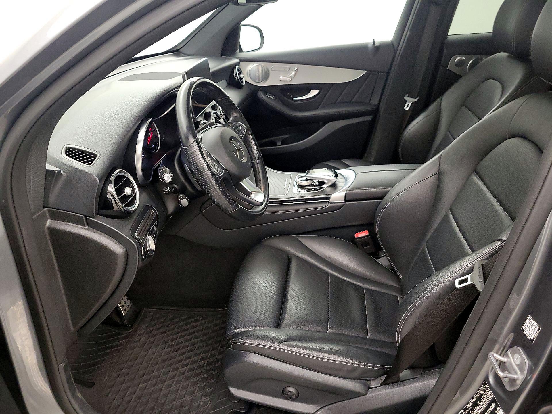 Thumbnail: 2019 Mercedes-Benz GLC - 11