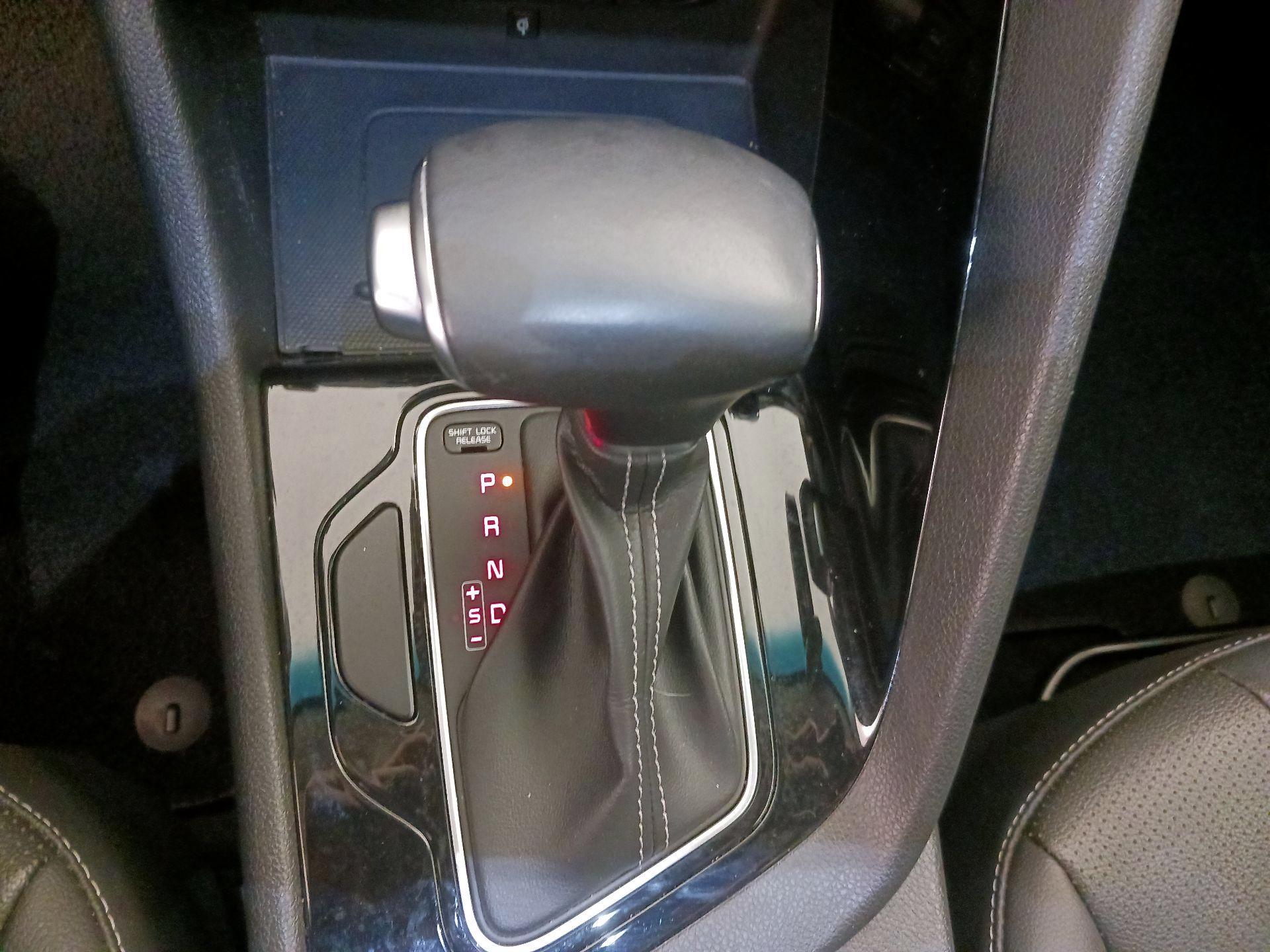 Thumbnail: 2022 Kia Niro - 18