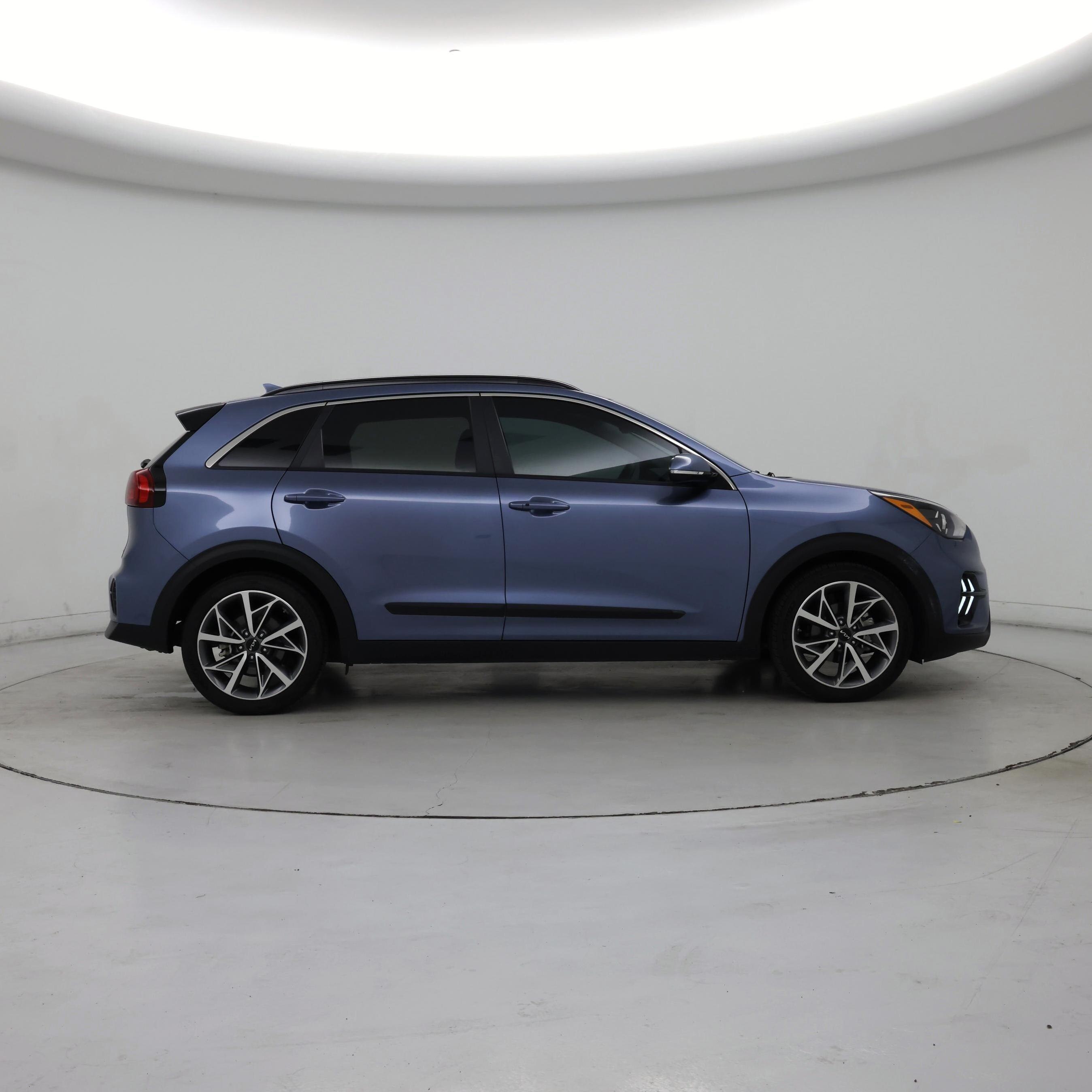 Thumbnail: 2022 Kia Niro - 7