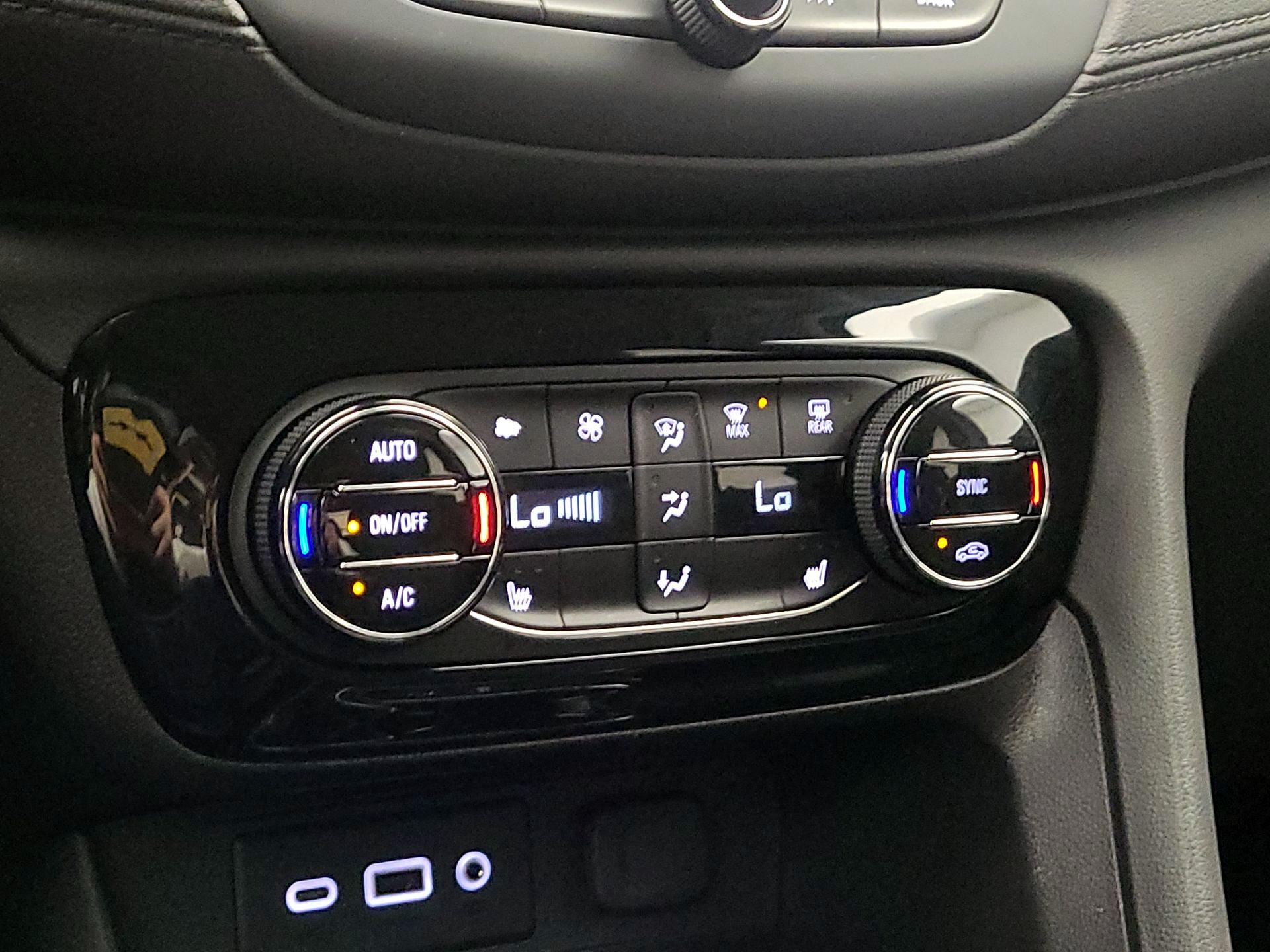 Thumbnail: 2023 Buick Encore GX - 16