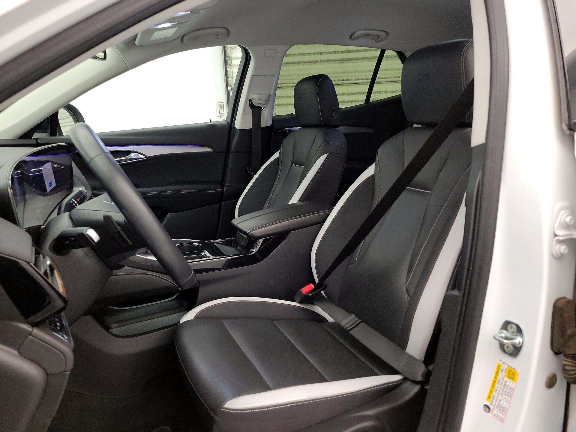 Thumbnail: 2025 Buick Envision - 11