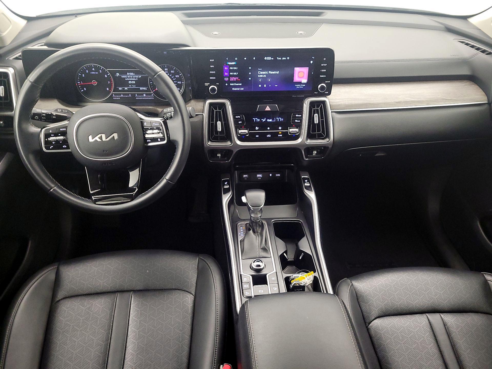 Thumbnail: 2023 Kia Sorento - 9