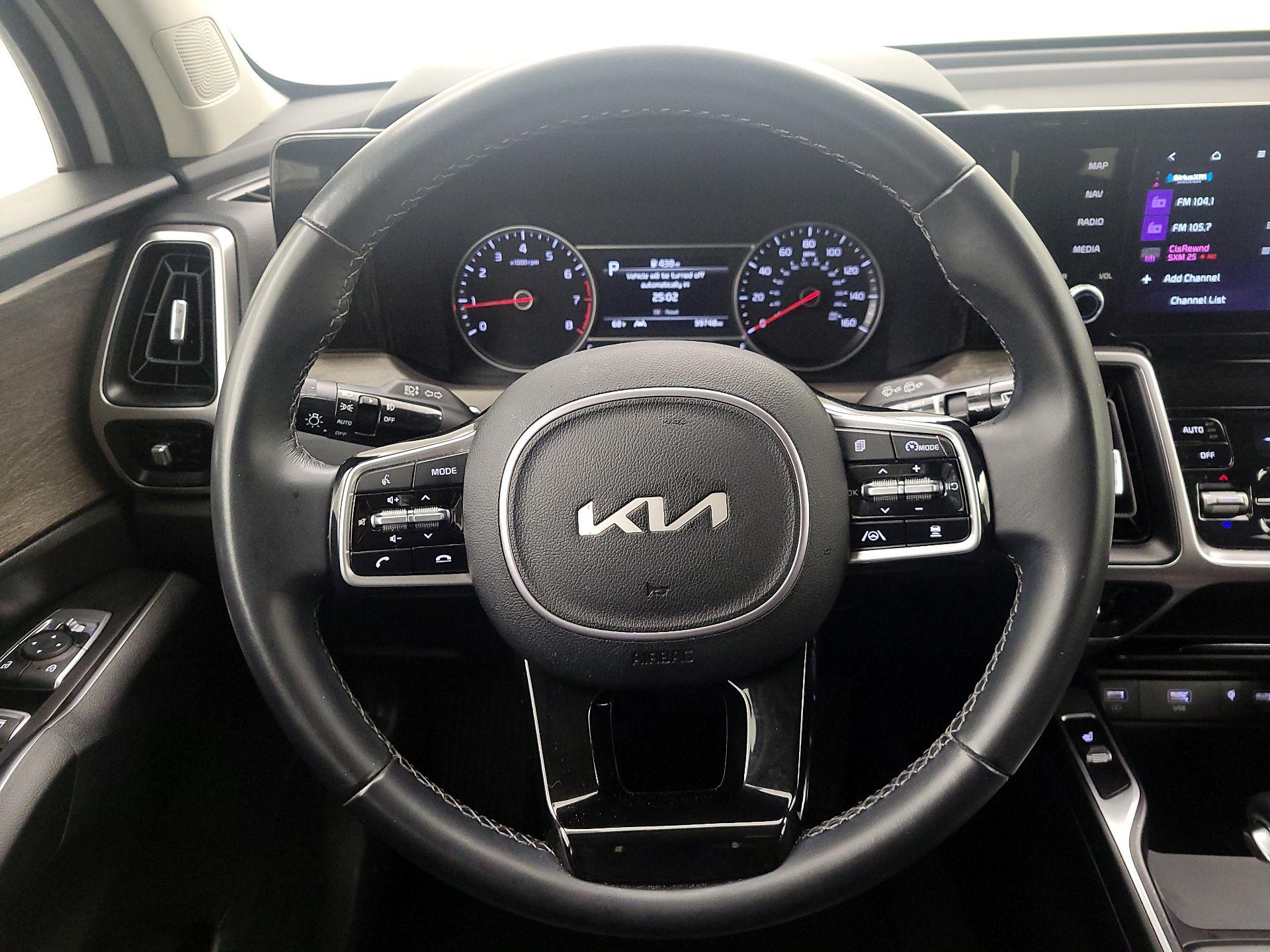 Thumbnail: 2023 Kia Sorento - 10