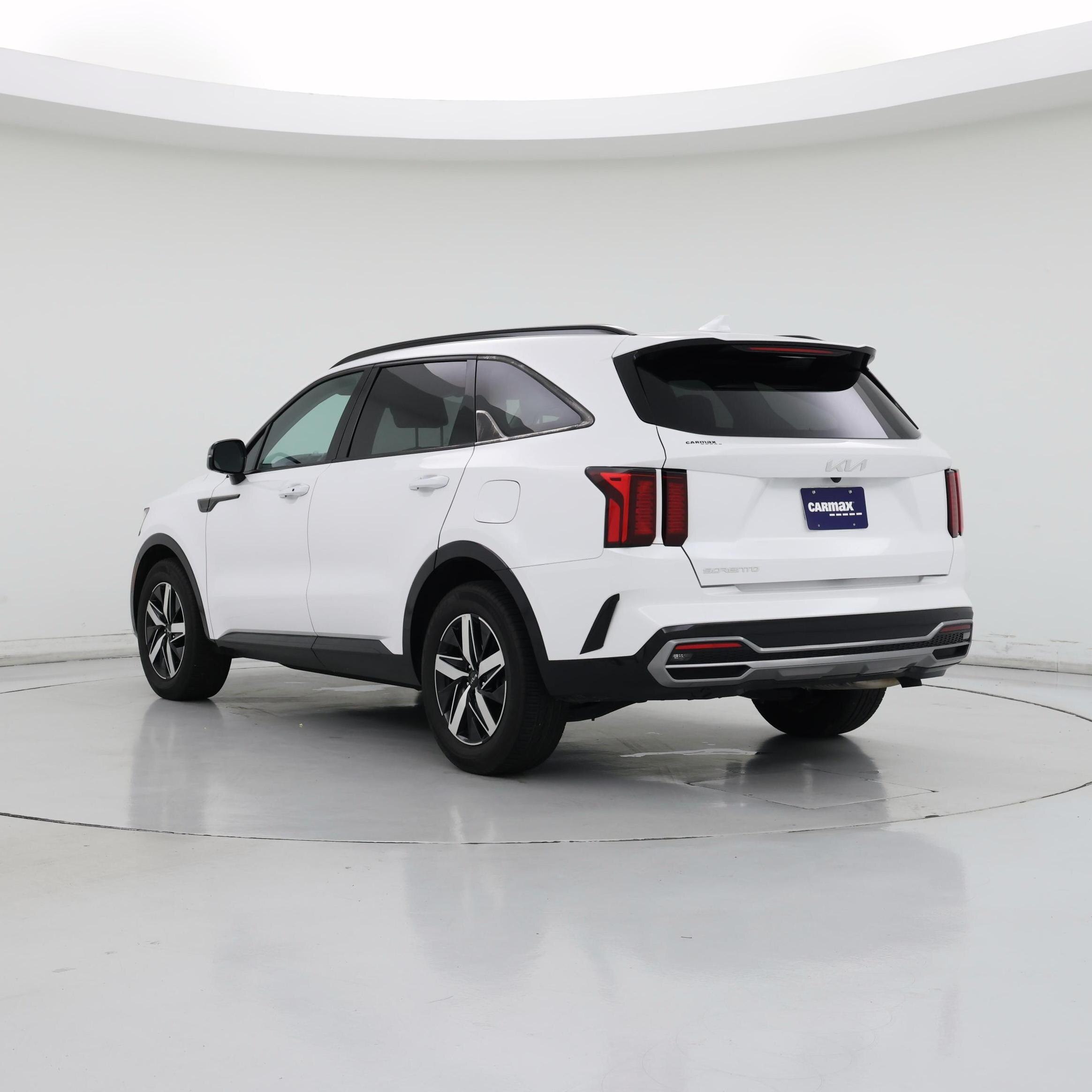 Thumbnail: 2023 Kia Sorento - 2