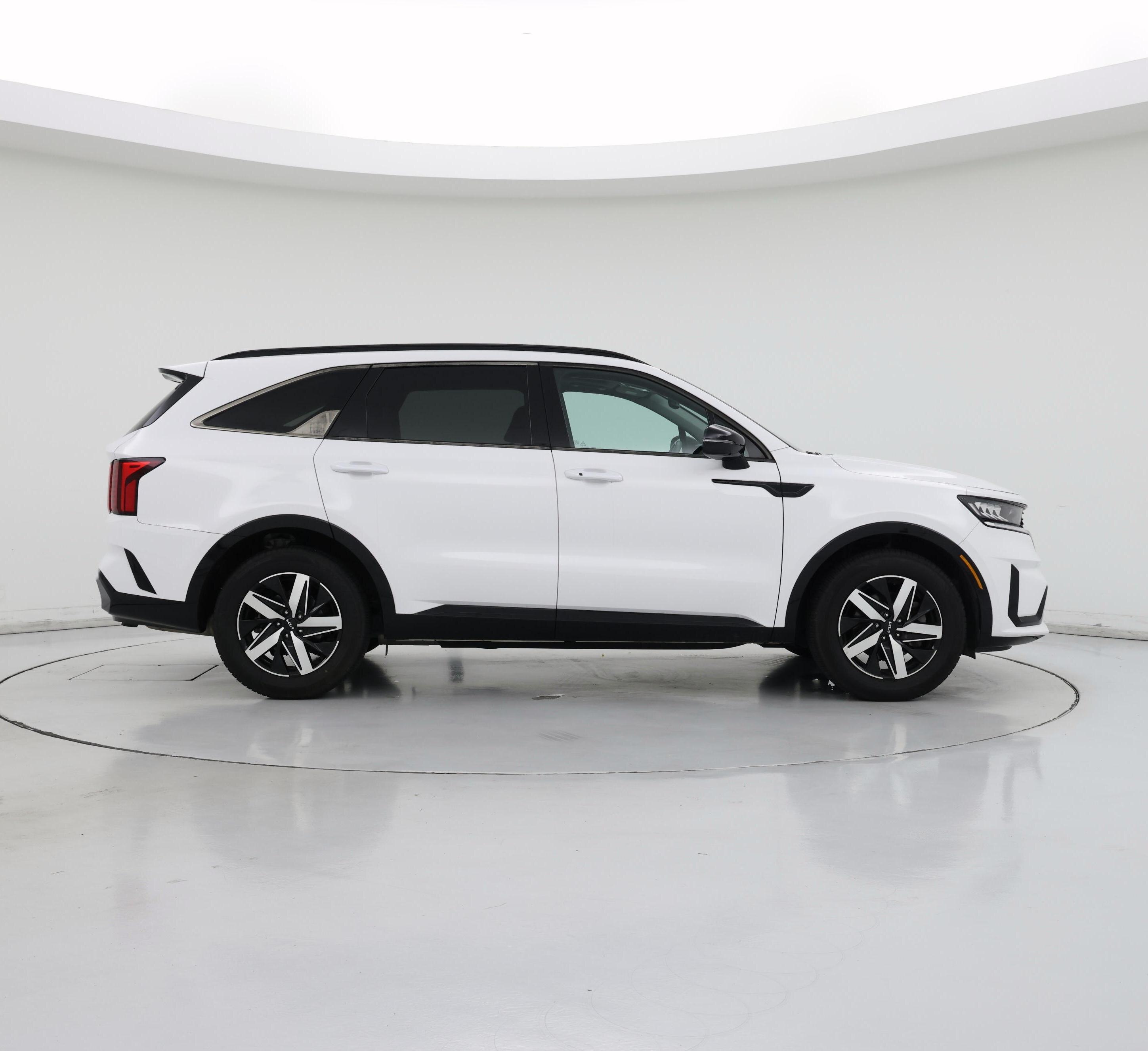 Thumbnail: 2023 Kia Sorento - 7