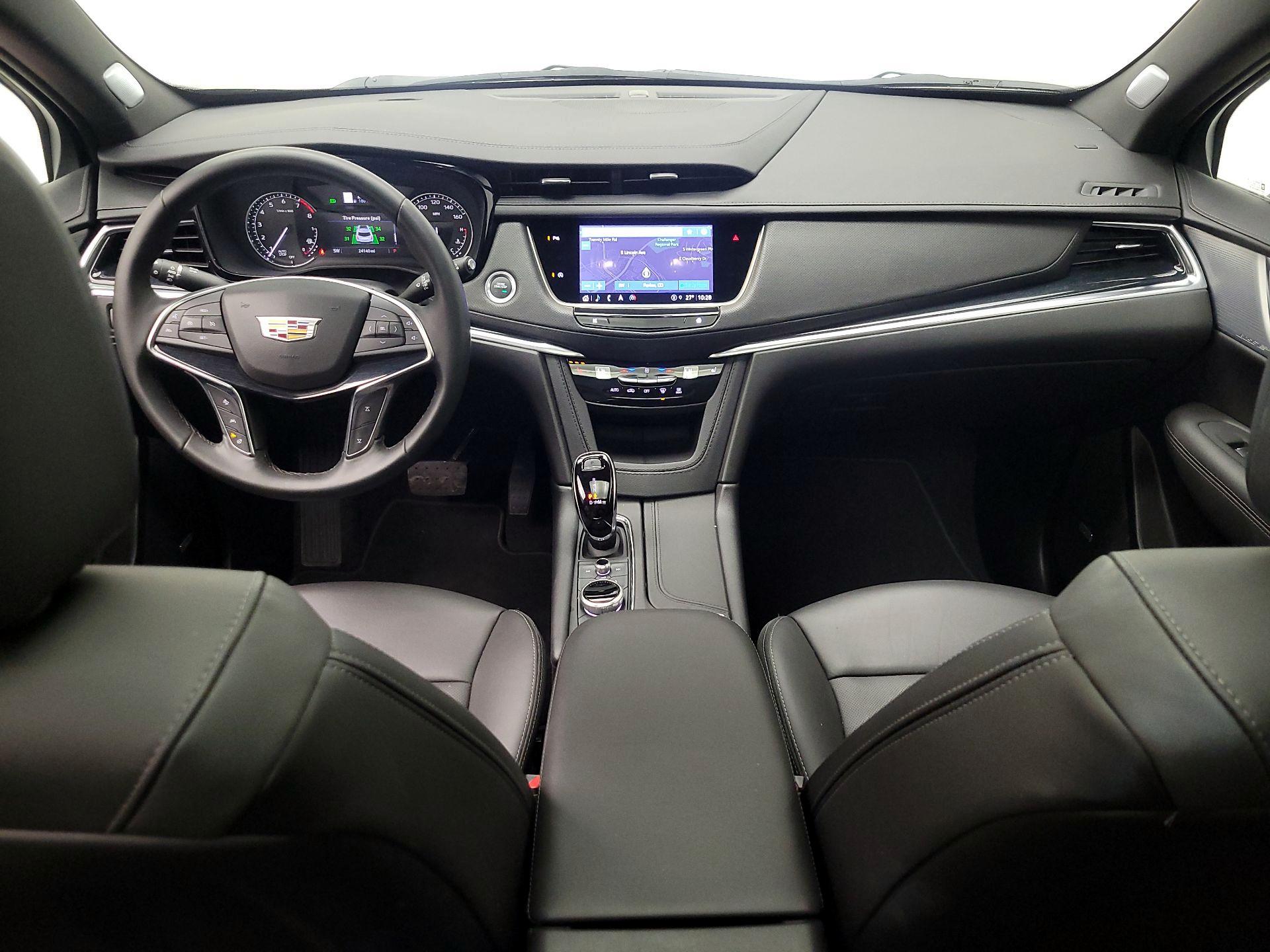 Thumbnail: 2025 Cadillac XT5 - 9