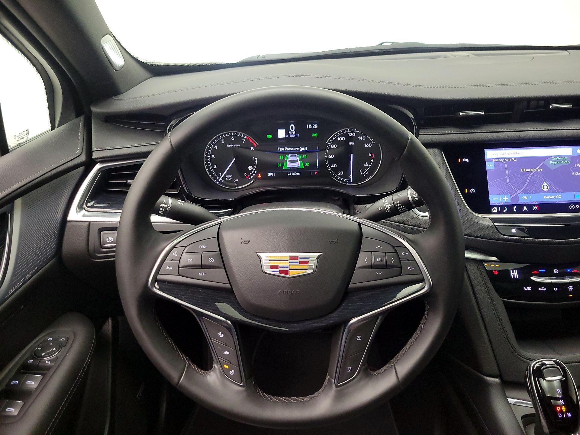 Thumbnail: 2025 Cadillac XT5 - 10