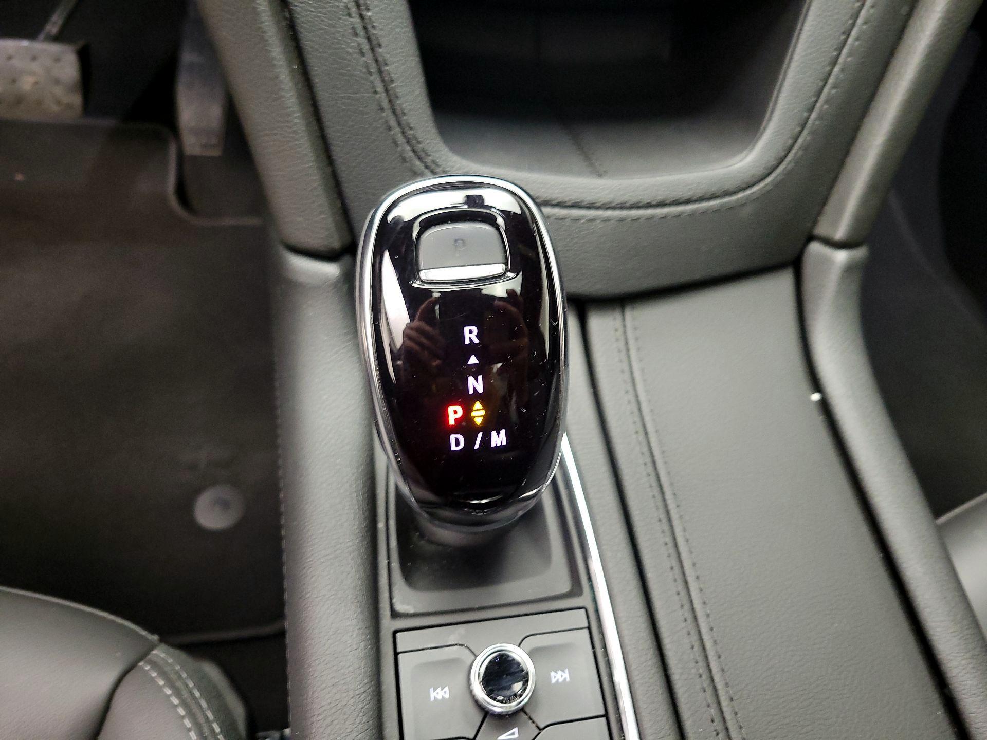 Thumbnail: 2025 Cadillac XT5 - 18