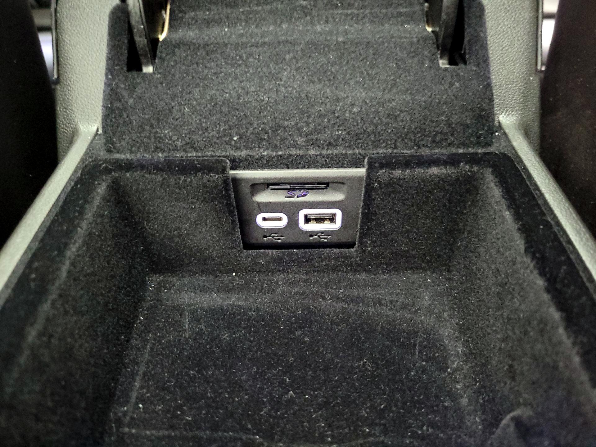 Thumbnail: 2025 Cadillac XT5 - 19