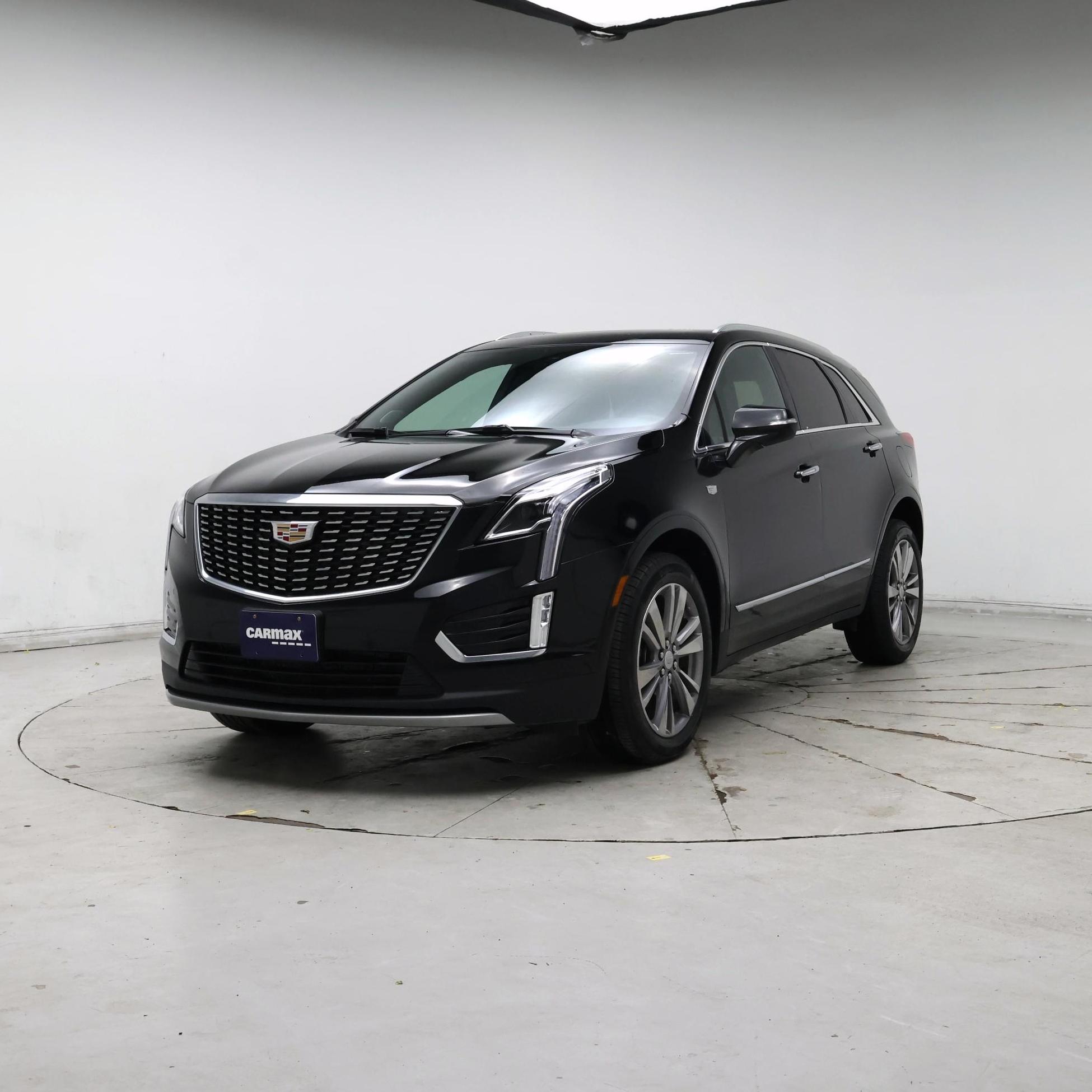 Thumbnail: 2025 Cadillac XT5 - 4