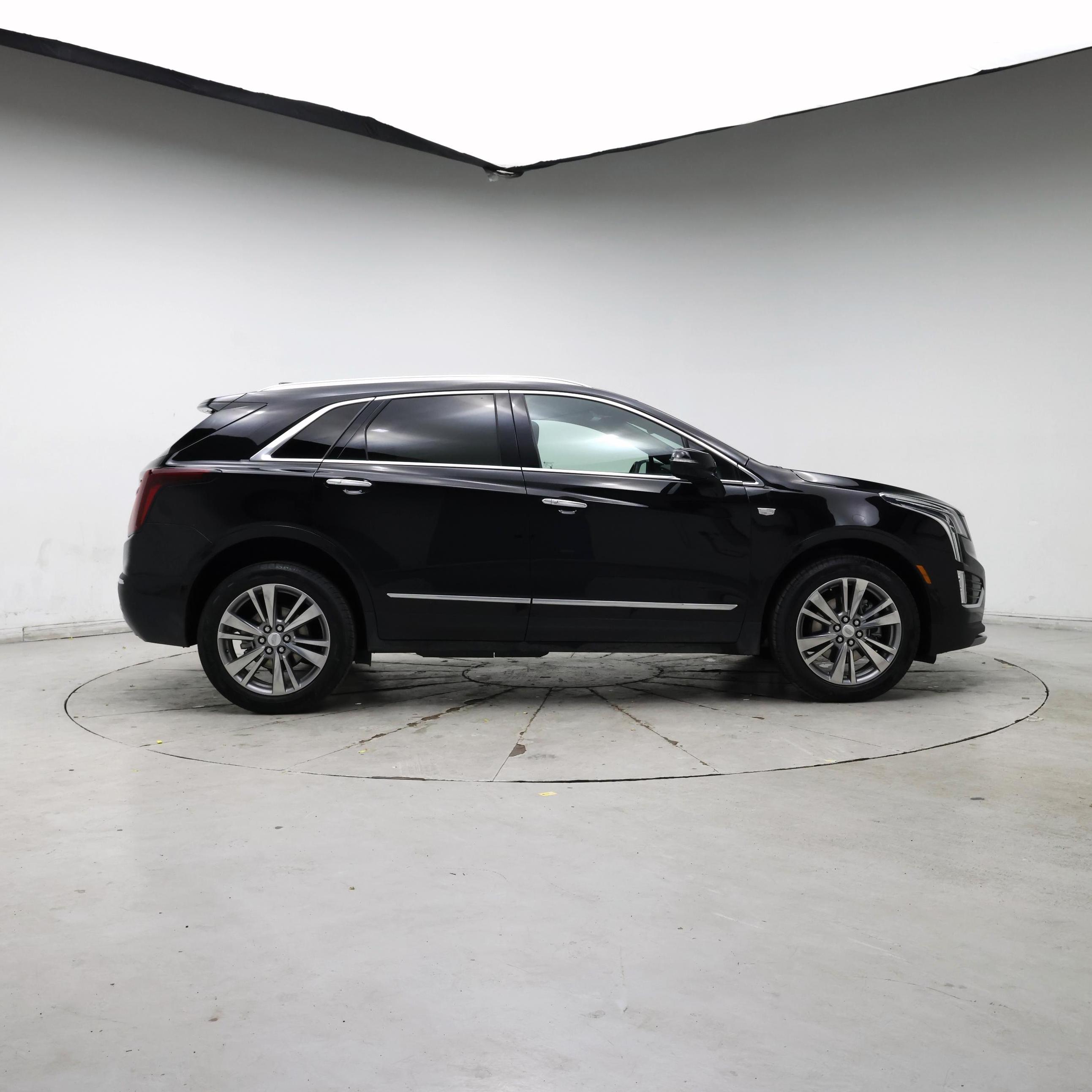 Thumbnail: 2025 Cadillac XT5 - 7