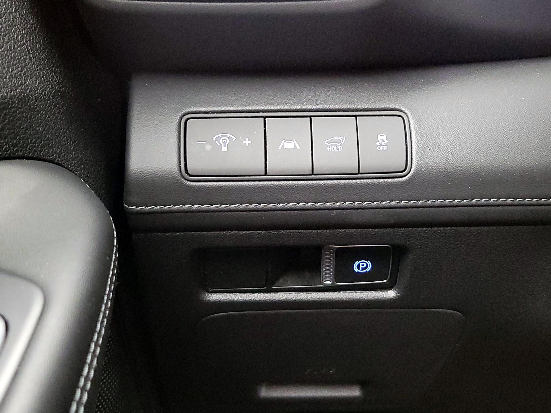 Thumbnail: 2023 Hyundai Santa Fe - 13