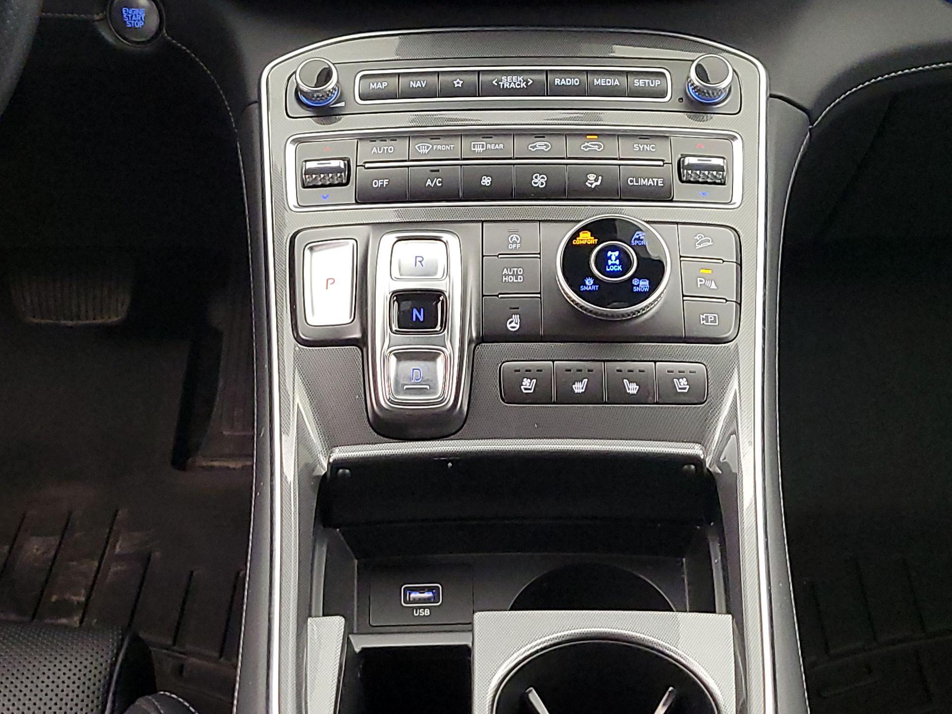 Thumbnail: 2023 Hyundai Santa Fe - 18