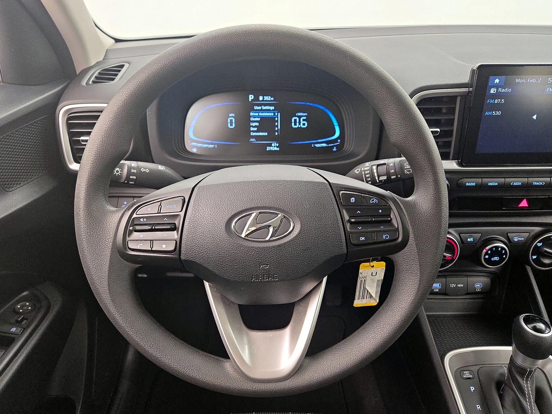 Thumbnail: 2023 Hyundai Venue - 10