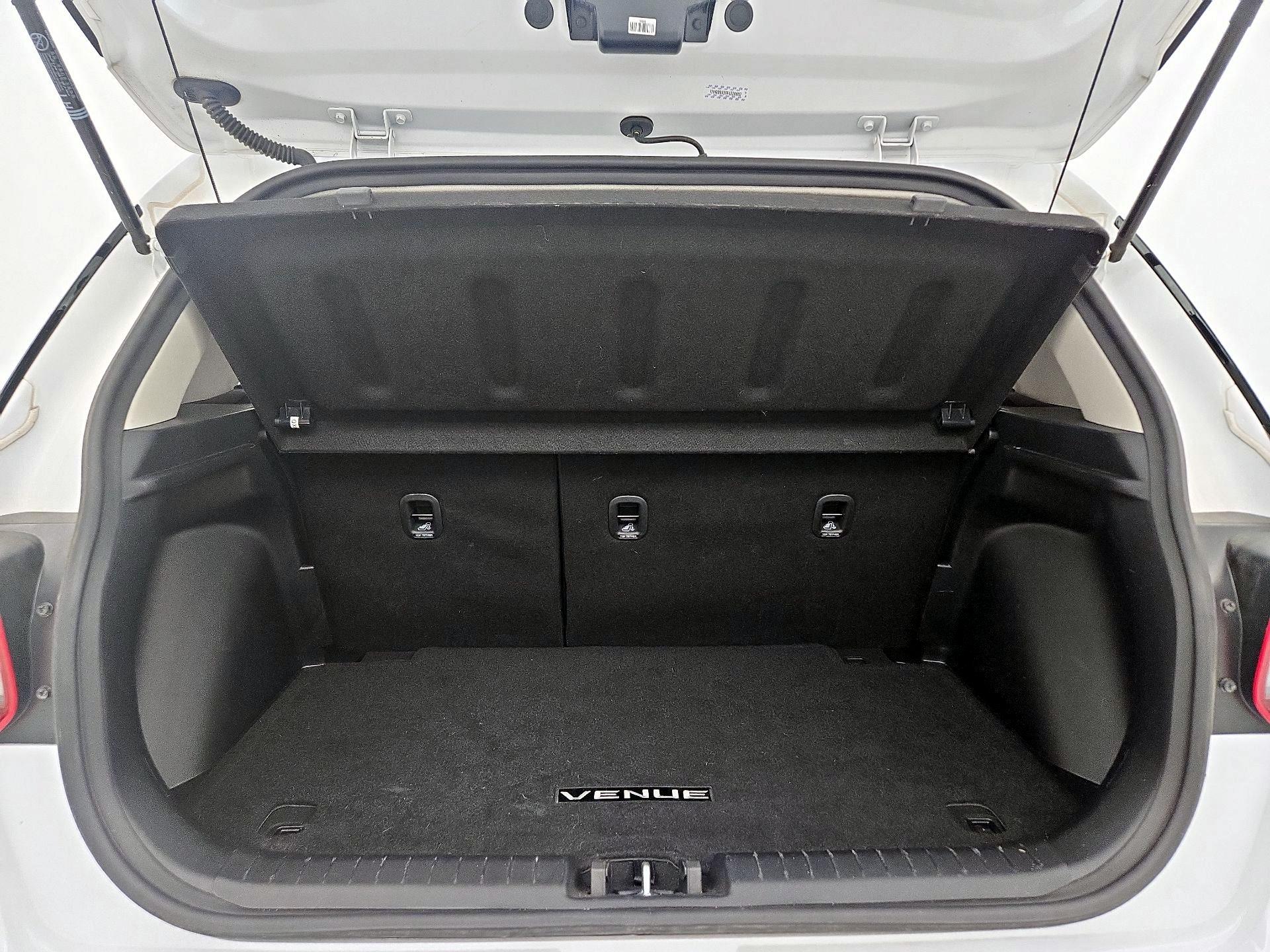 Thumbnail: 2023 Hyundai Venue - 20