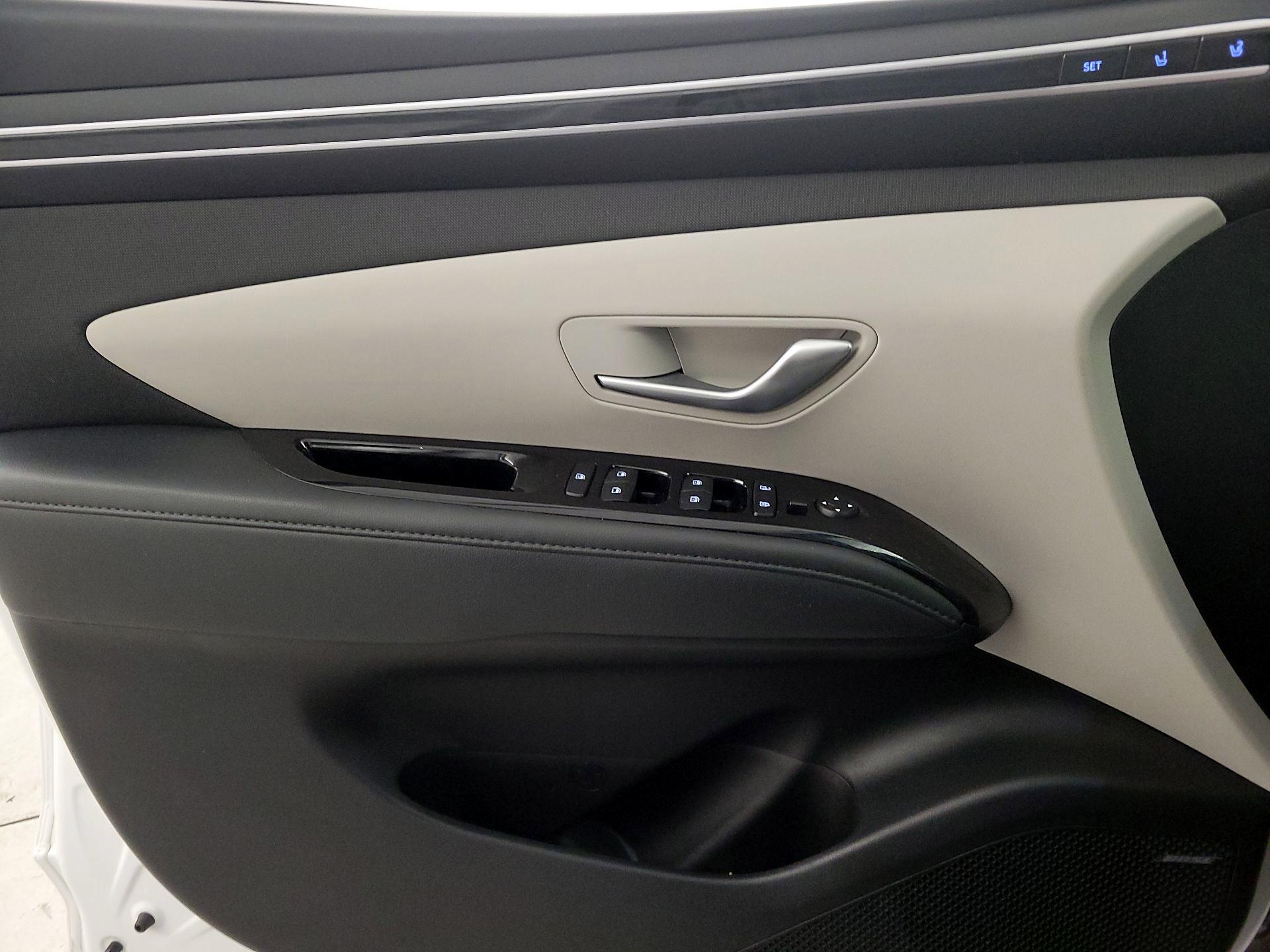 Thumbnail: 2023 Hyundai Tucson - 12