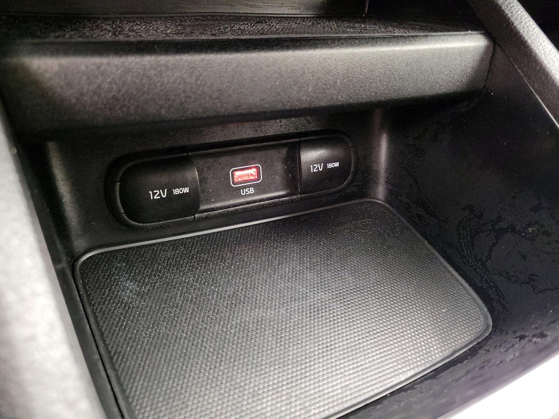 Thumbnail: 2023 Kia Forte - 18