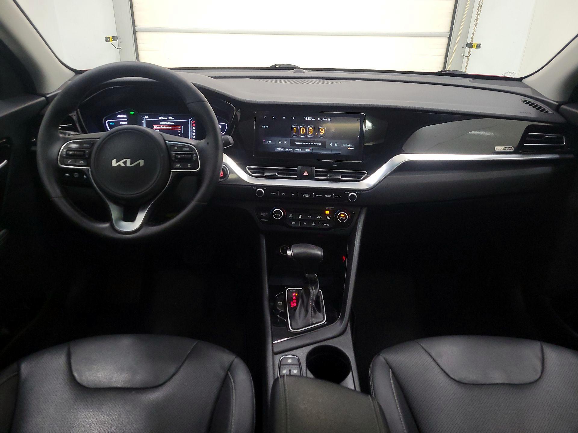 Thumbnail: 2022 Kia Niro - 9