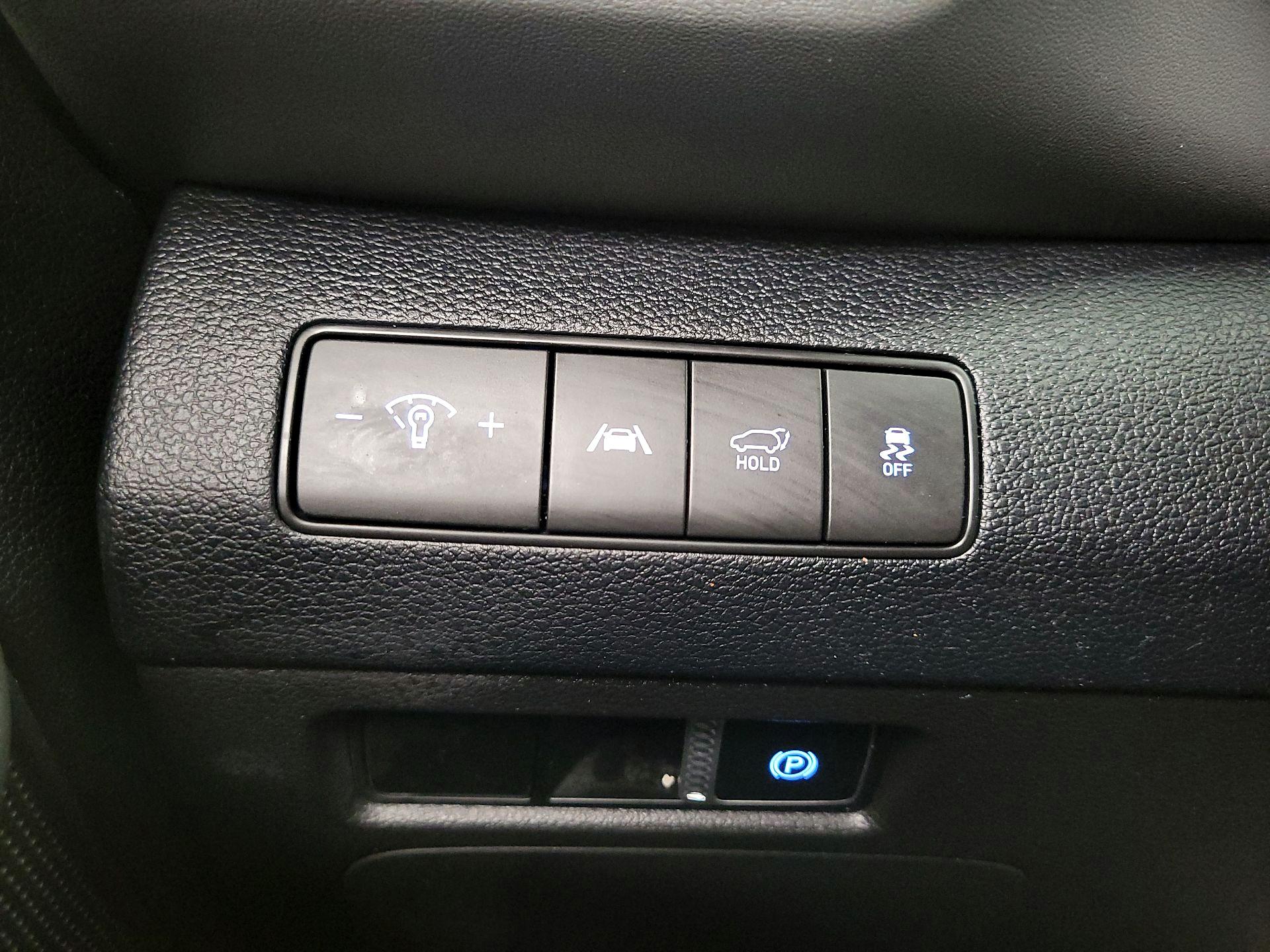 Thumbnail: 2023 Hyundai Santa Fe - 13