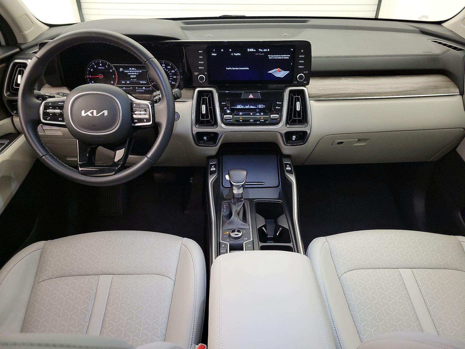 Thumbnail: 2023 Kia Sorento - 9