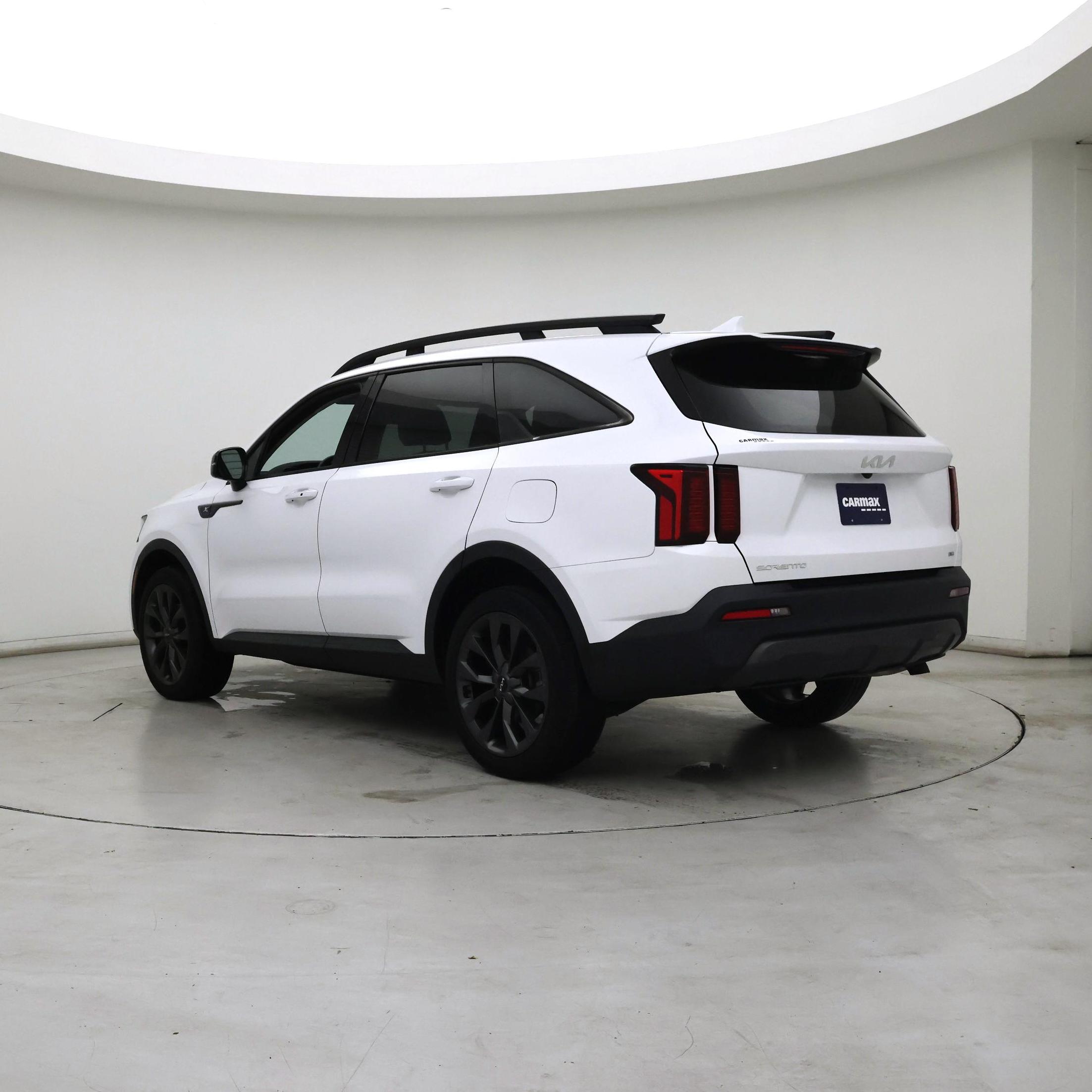 Thumbnail: 2023 Kia Sorento - 2