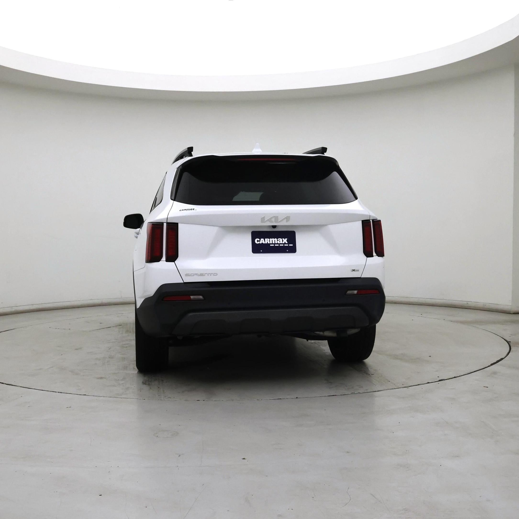 Thumbnail: 2023 Kia Sorento - 6